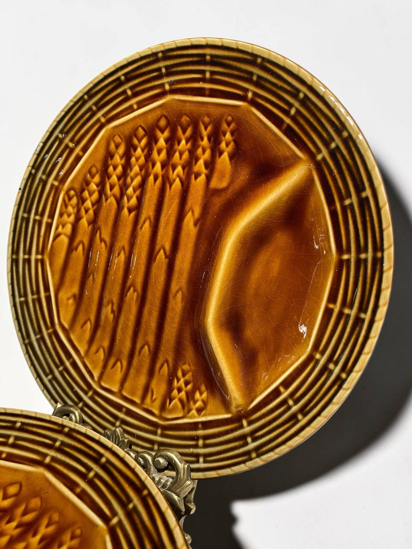 Vintage asparagus plates – Sarreguemines, Barbotine