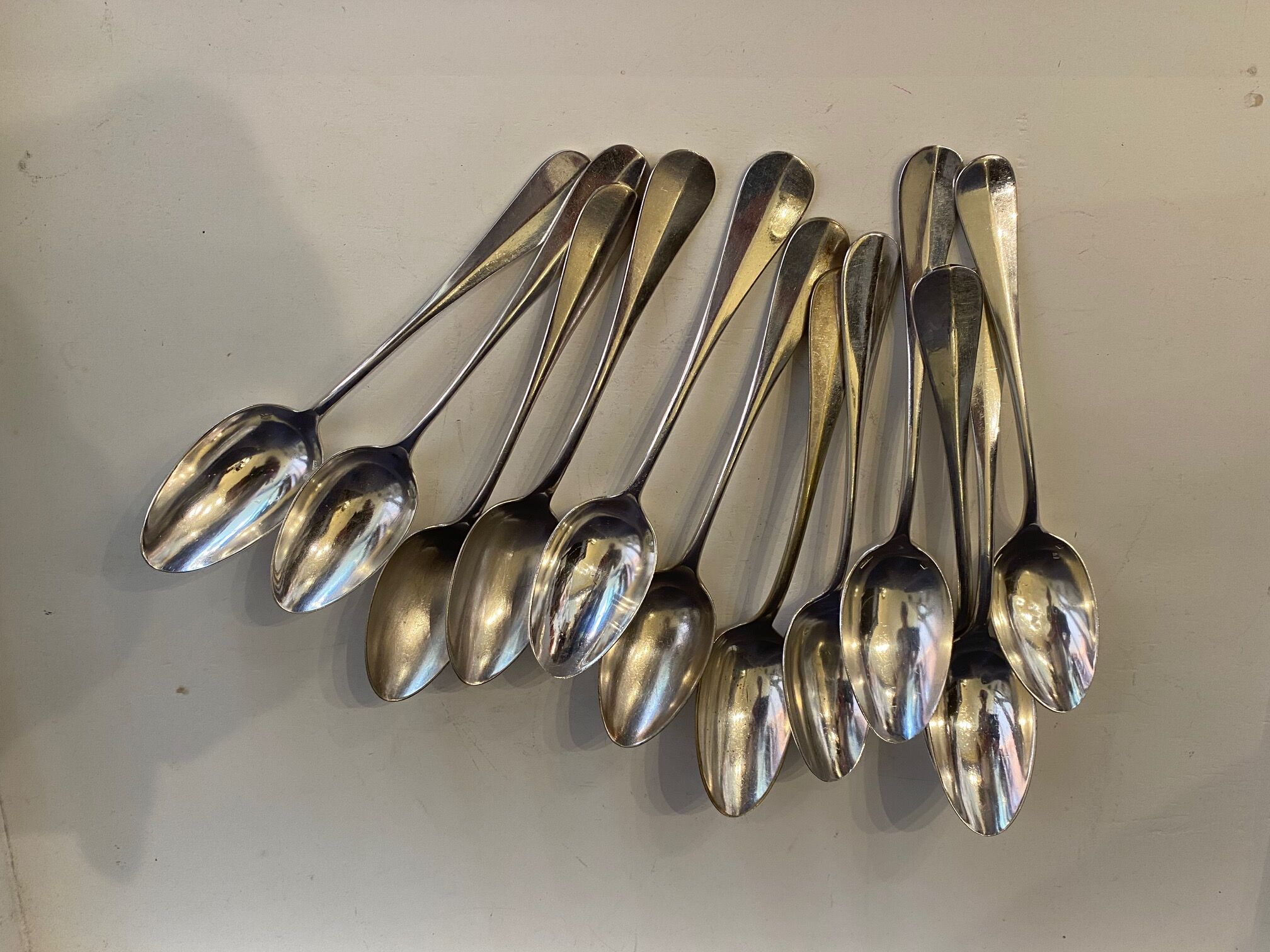 Set of 12 hollow spoons in silver metal uniplat model