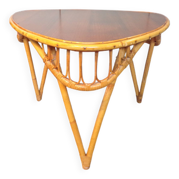 Tripod rattan coffee table, 79 cm per side
