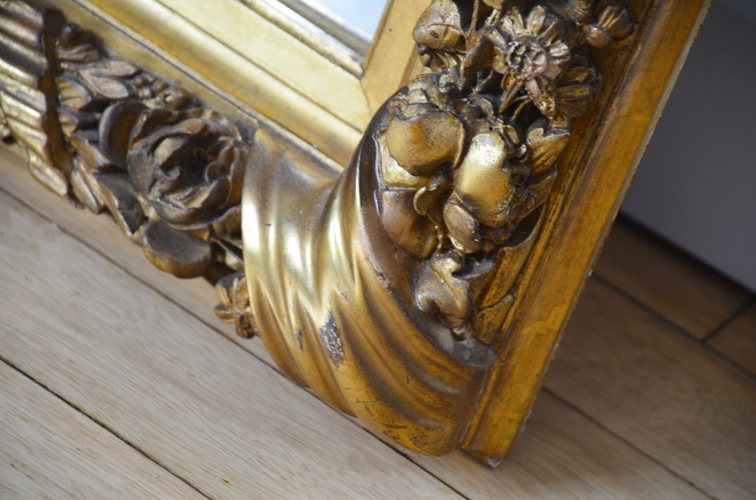 Miroir de cheminée XIXème siècle bois et stuc