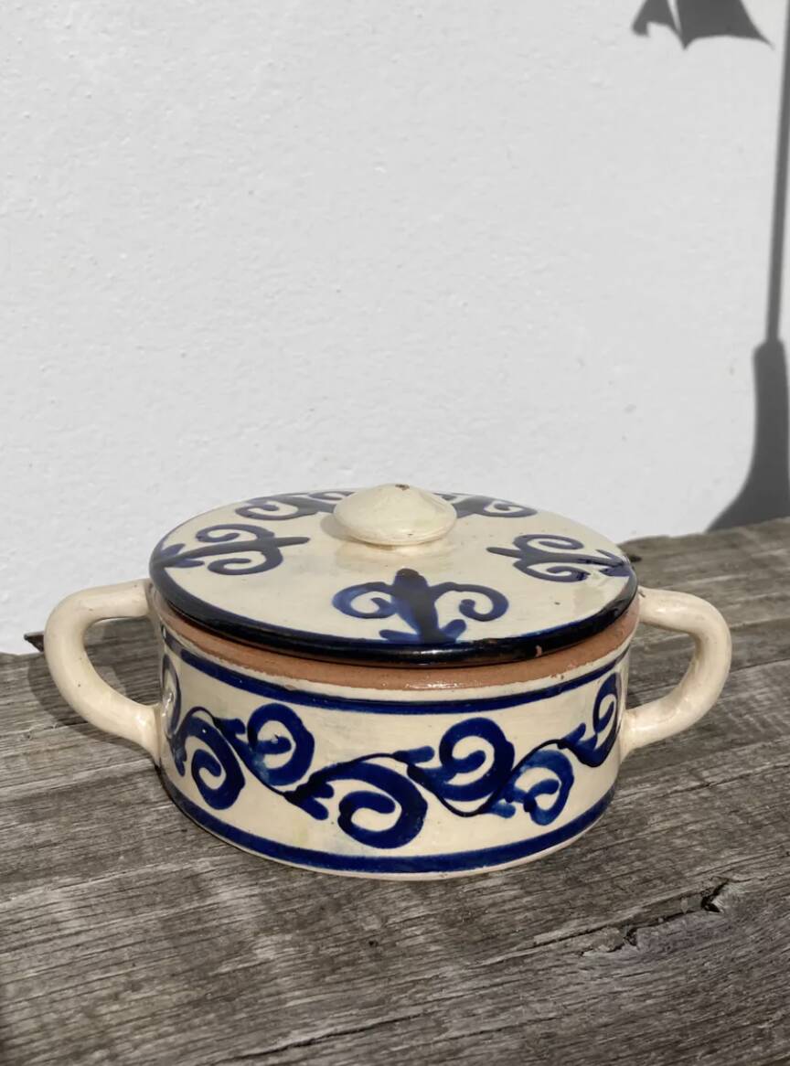 Round ceramic box candy box