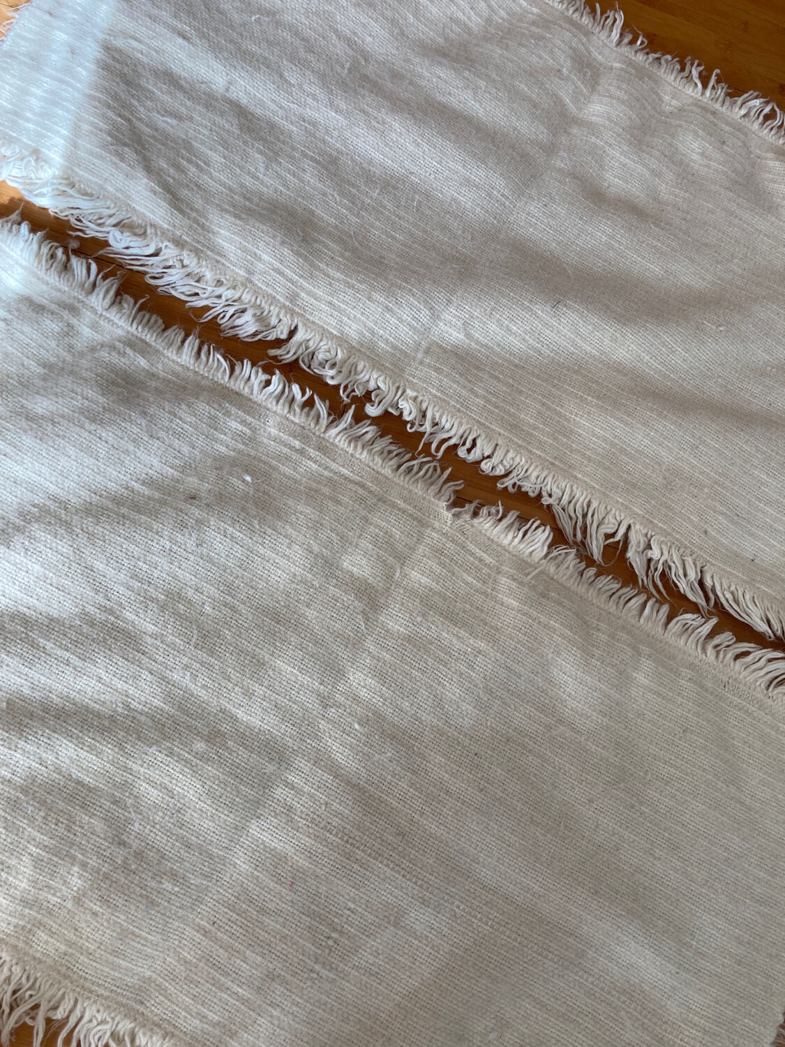 2 vintage wool pure bed descents