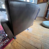 PAIRE DE FAUTEUILS 740  Design : Joseph André Motte 1957