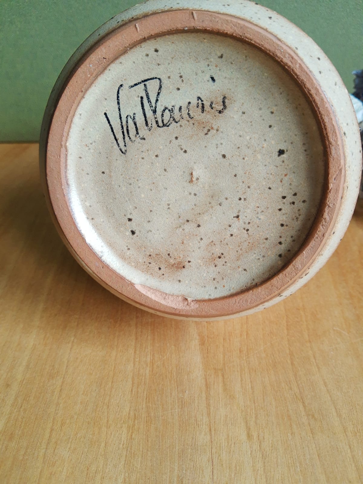 Vallauris pitcher in vintage sandstone