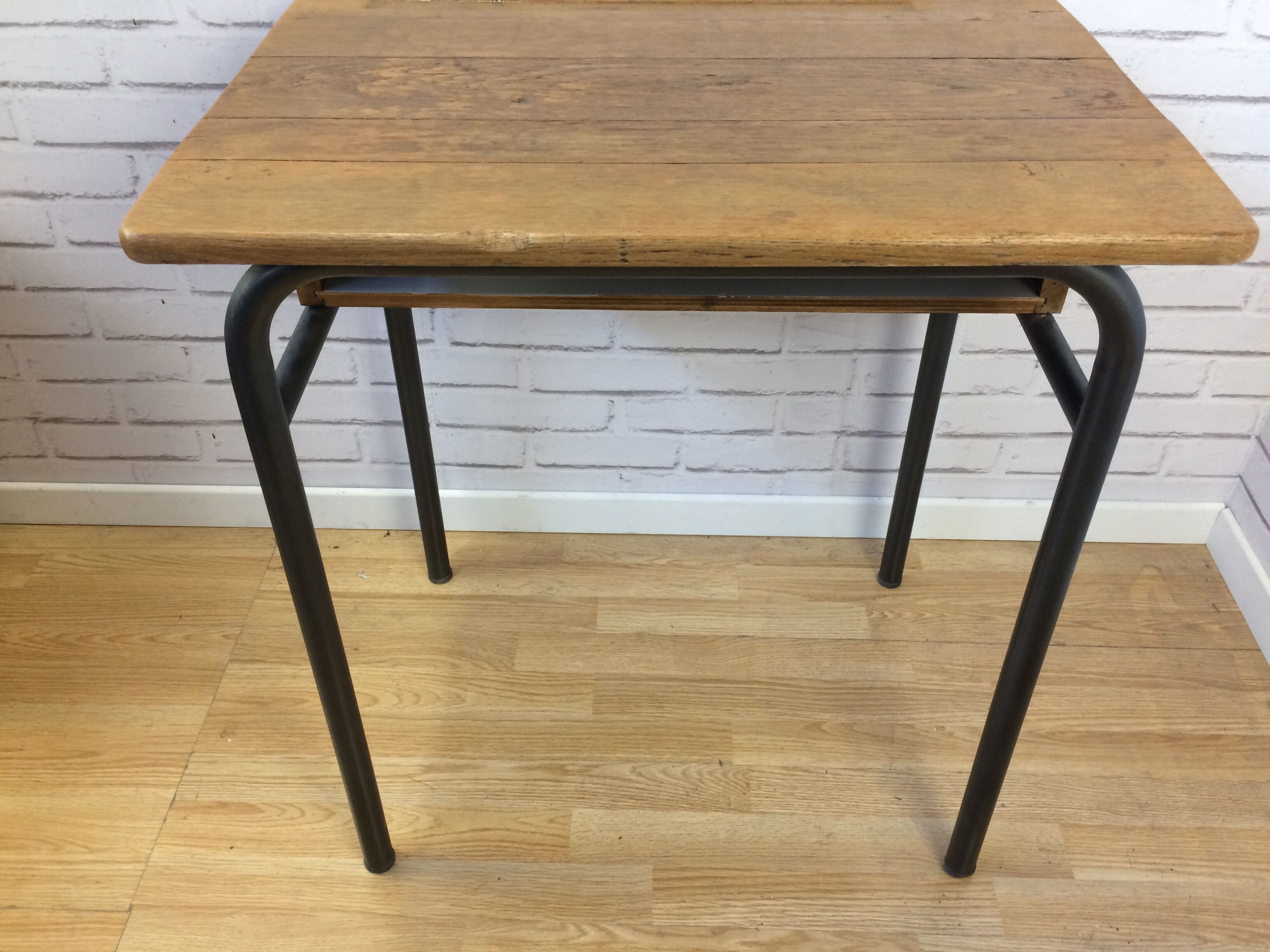 Schoolboy desk and his chair