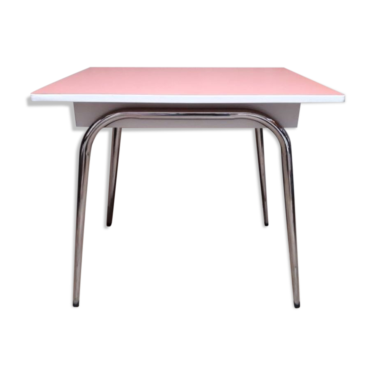 Table formica chrome