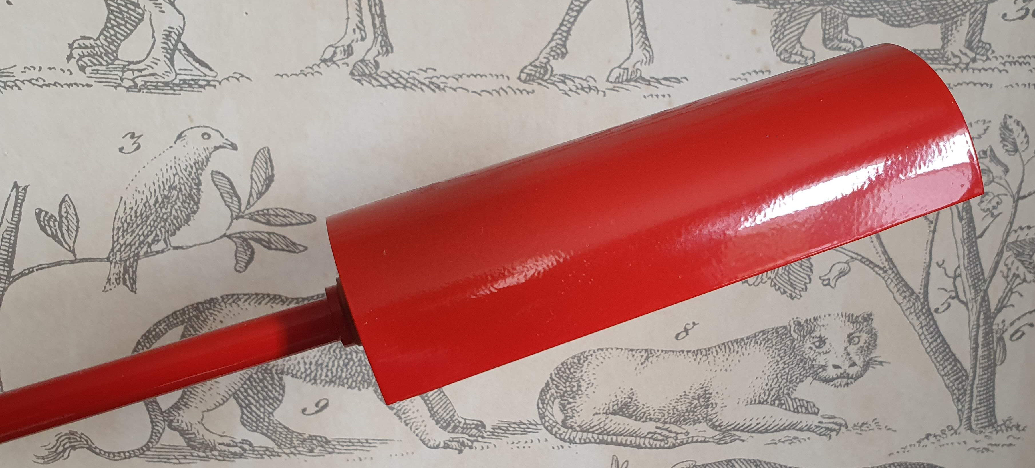 Red metal lamp design 70