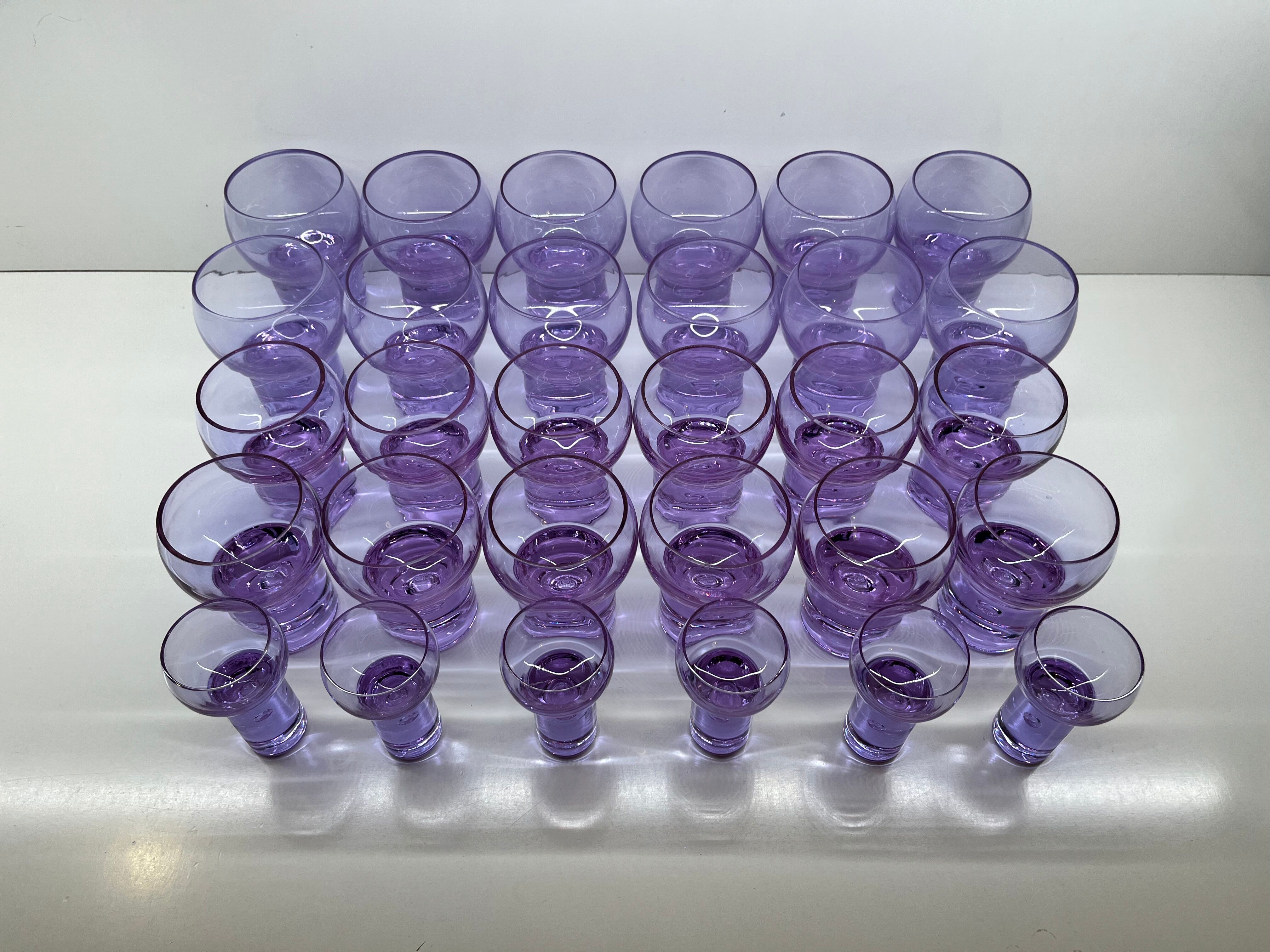 Service Complet 30 Verres Caméléon Sergio Asti pour Arnolfo di Cambio Verre