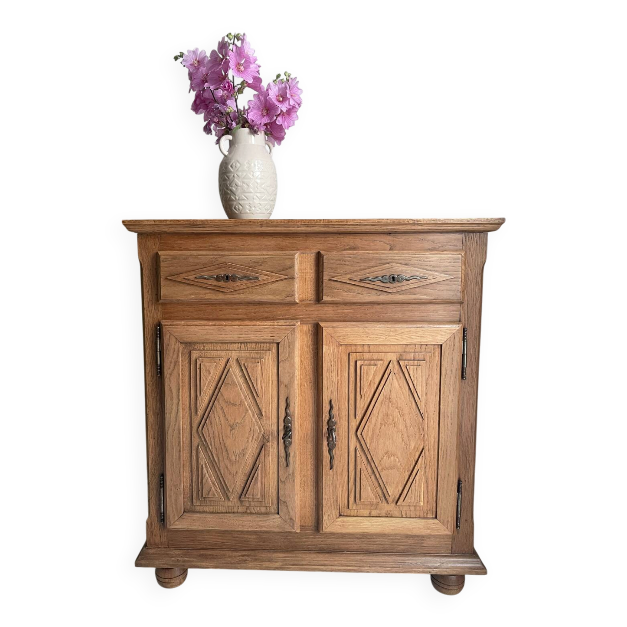 Oak buffet – restoration inspired by wabi-sabi