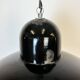 Lampe à suspension industrielle en émail noir, 1960s