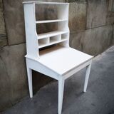 Patinated desk in fir