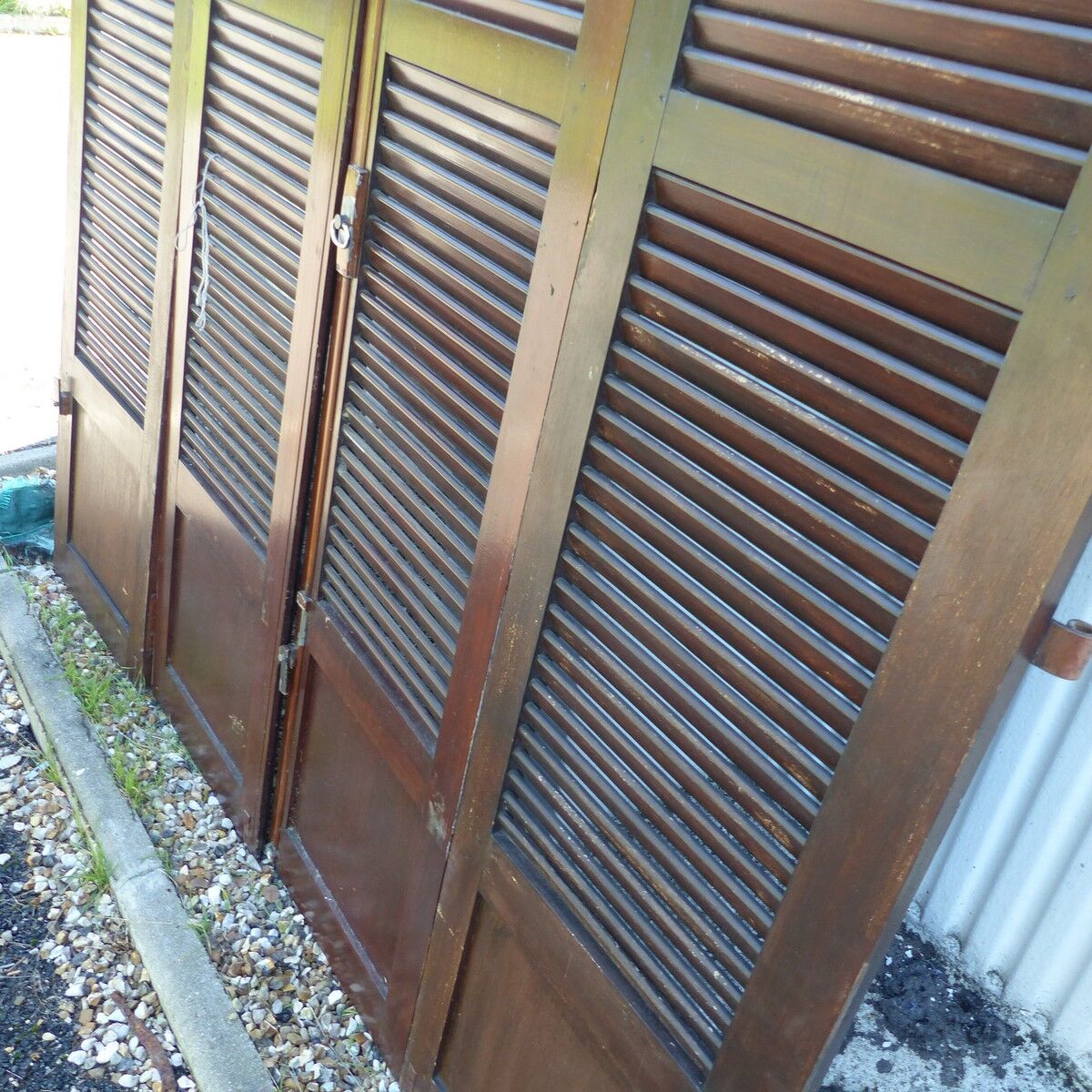 Set of 4 shutters