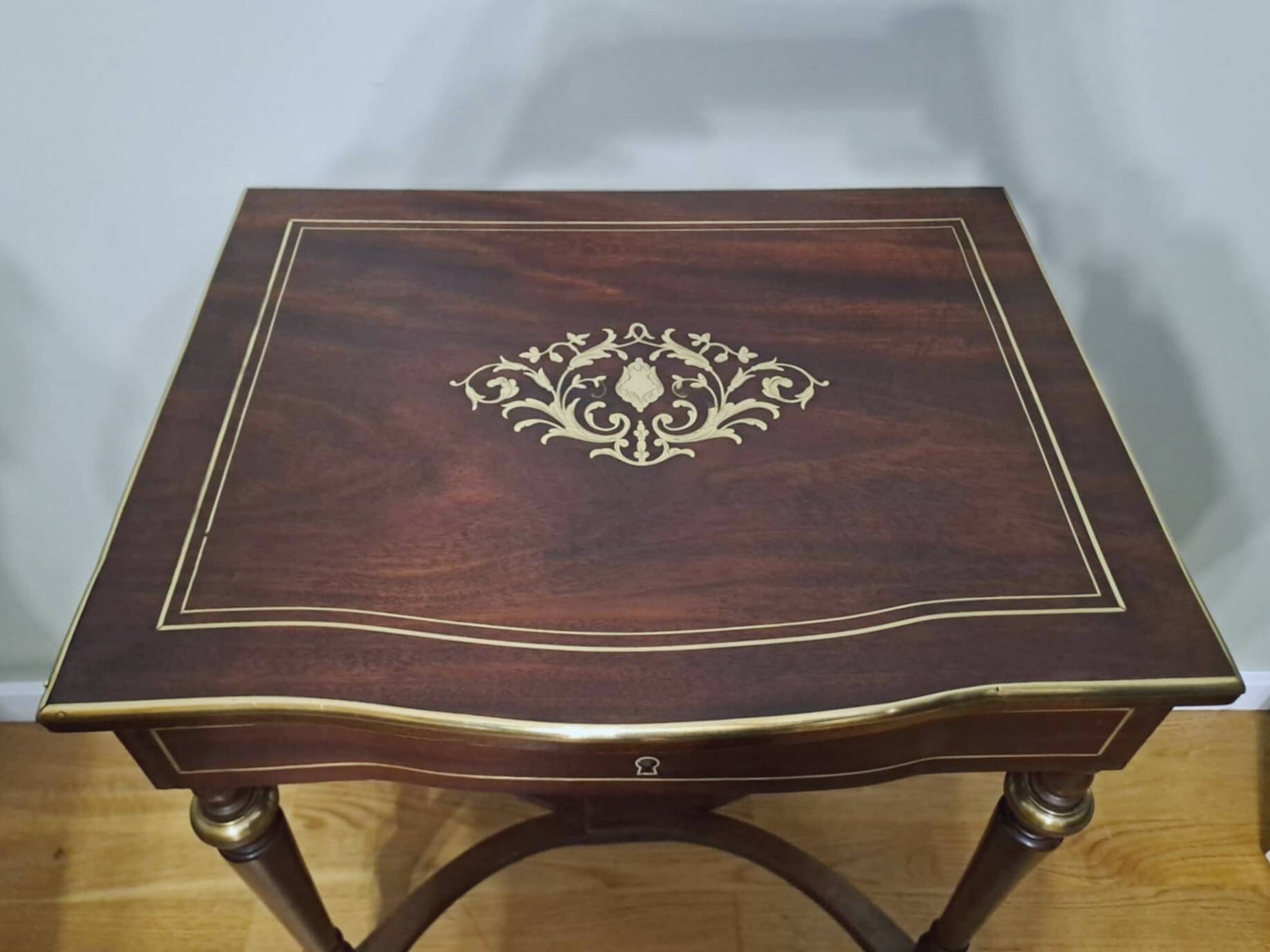 Napoleon III dressing table