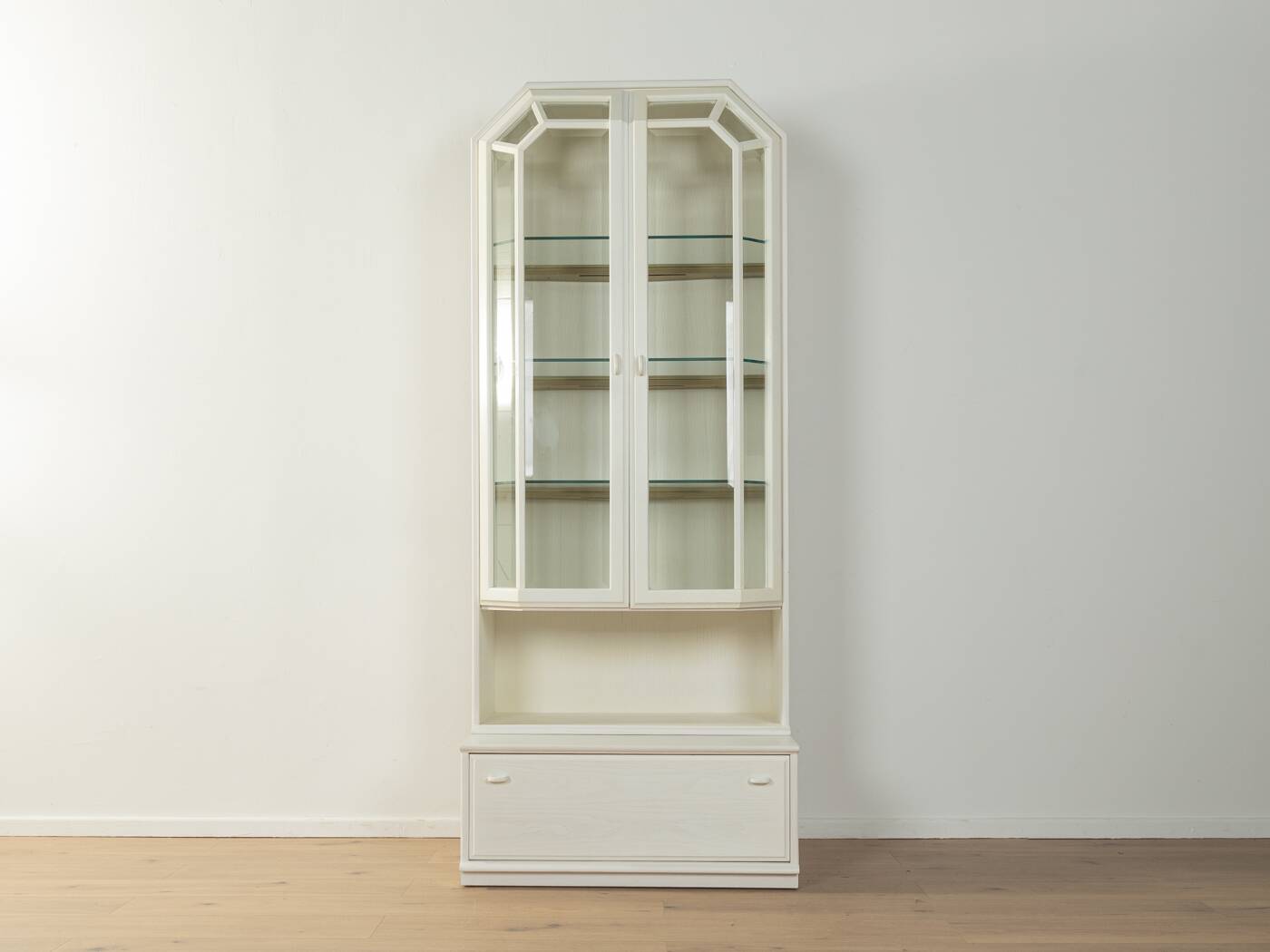 Illuminated display case from the 80s