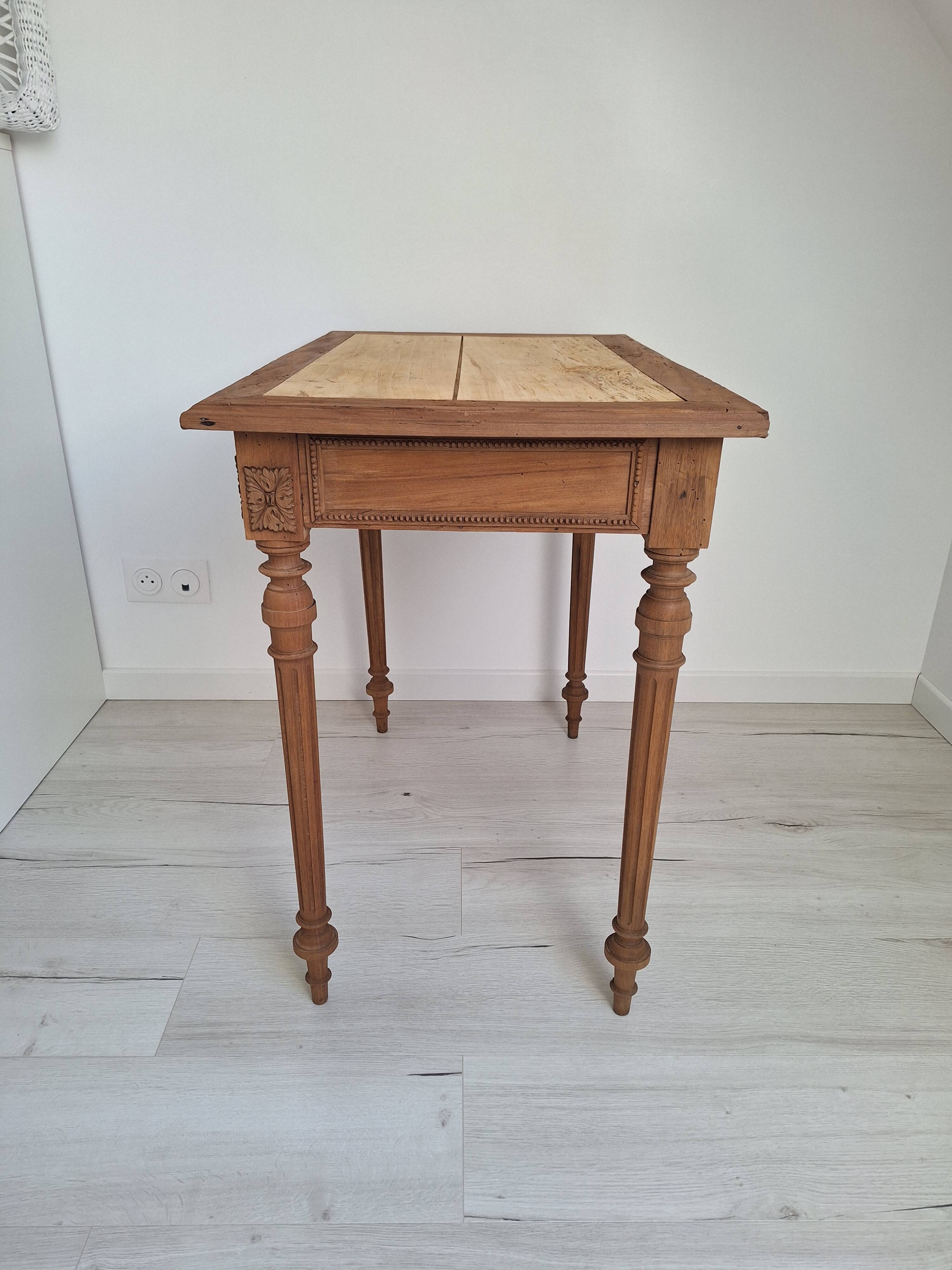Antique solid wood desk – Late 19th century (1880-1900) – Restored