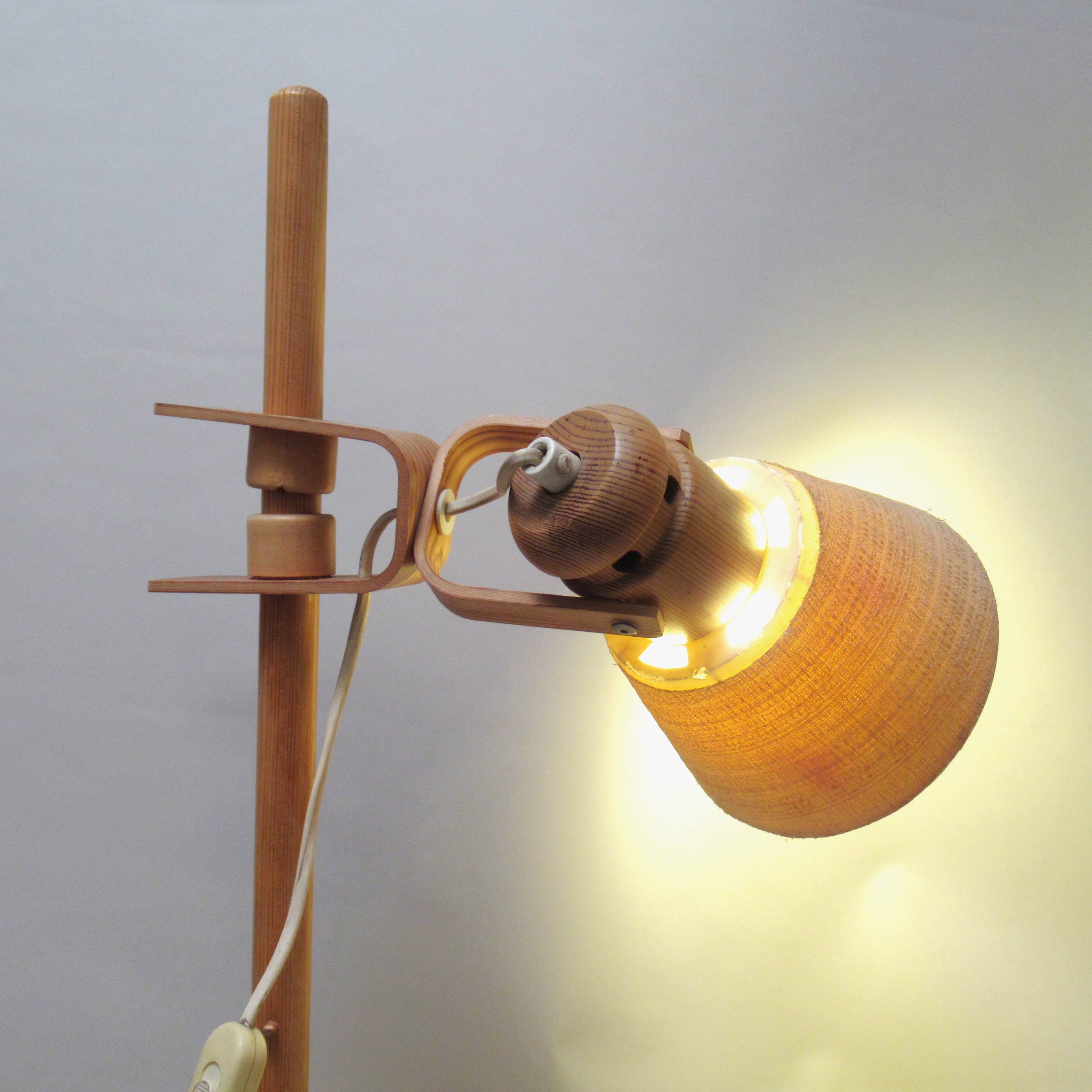 Scandinavian pine lamp 70s/80s