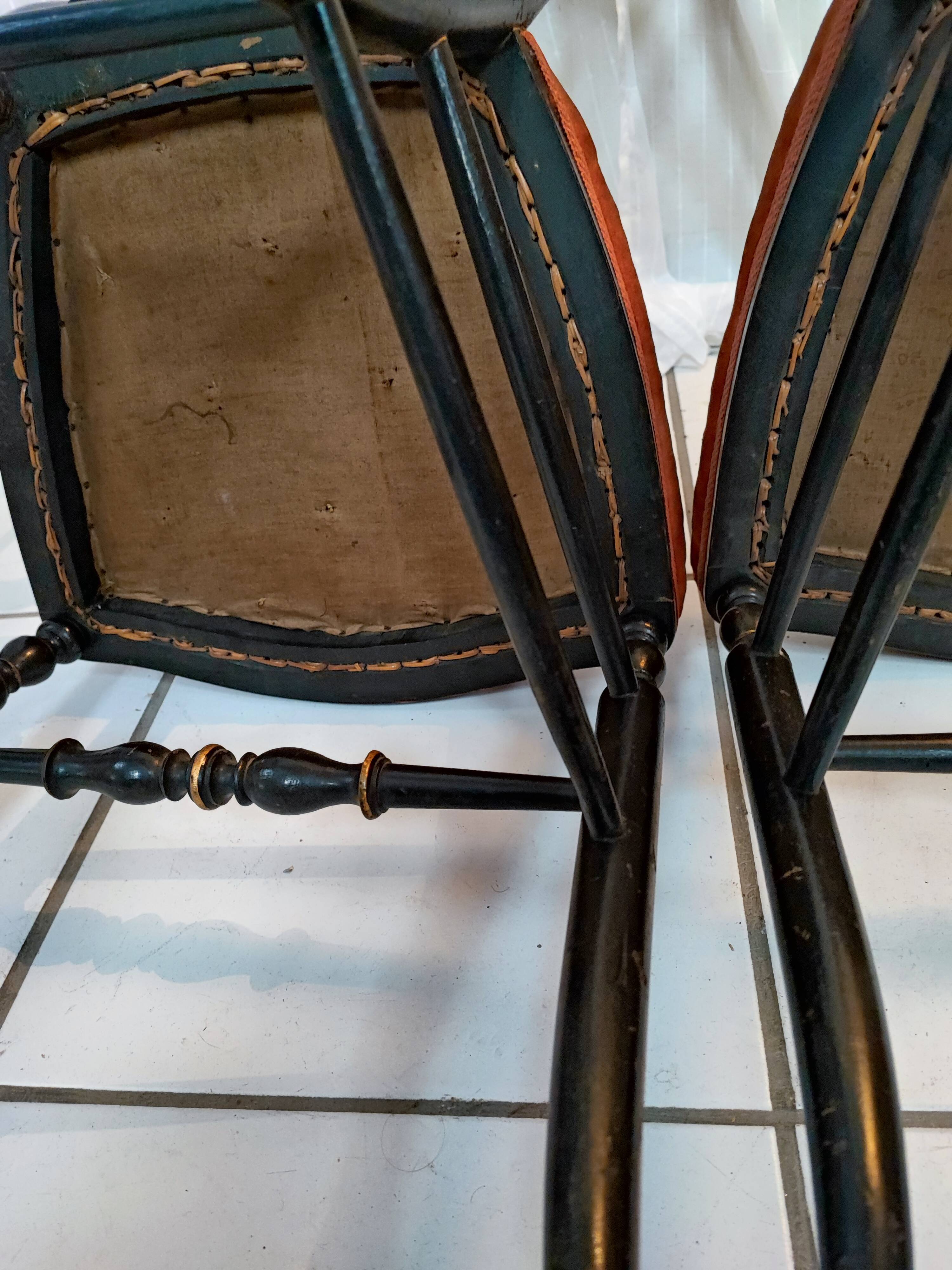 Paire de chaises Napoléon III modèle Opéra