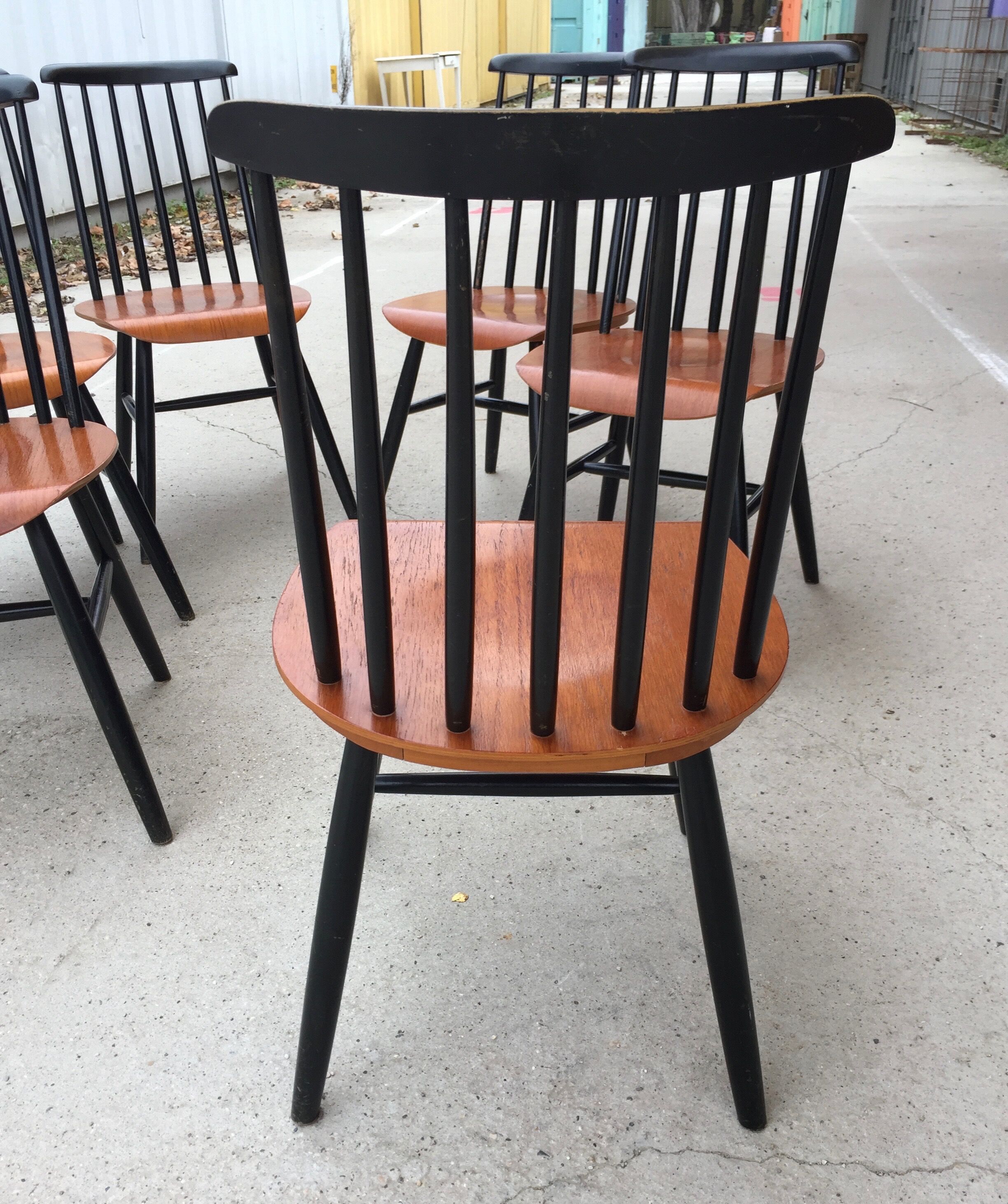 Lot of 6 fanett model chairs