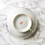 Set consisting of 5 bowls and a porcelain bowl decorated with pink flowers and golden fillet