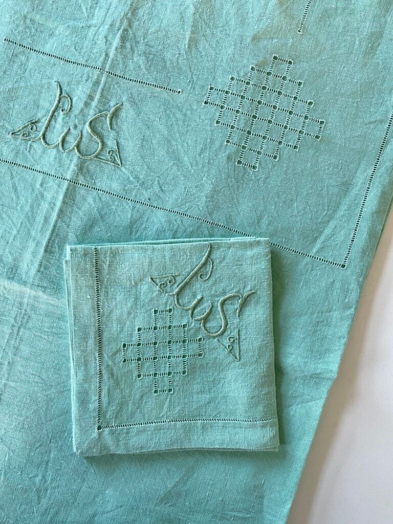 Old tablecloth and its 8 embroidered napkins "la malabar LS" - green - 150x170 cm - linen thread