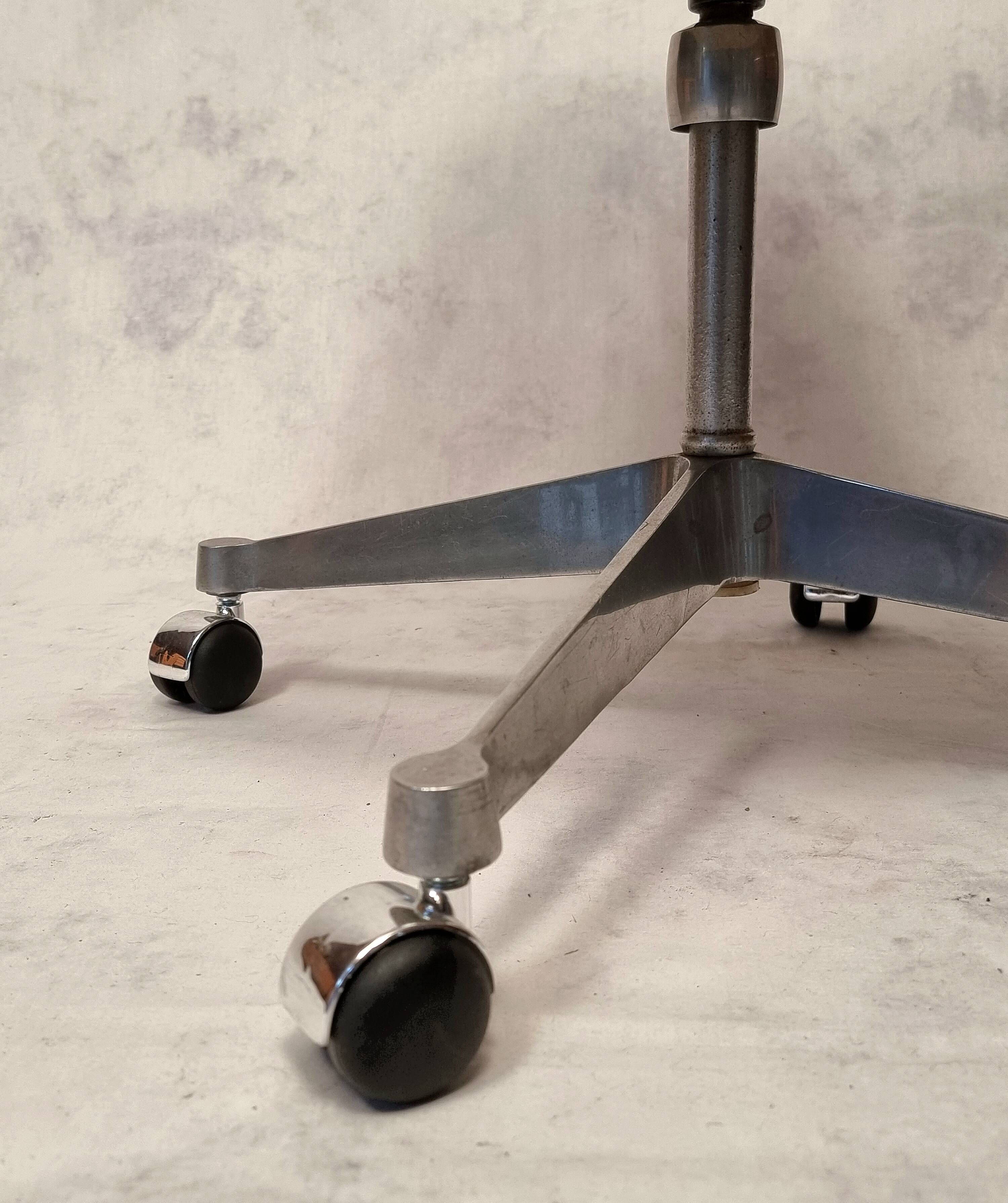 Office chair by Charles and Ray Eames for Herman Miller - Fiberglass - Ca 1960