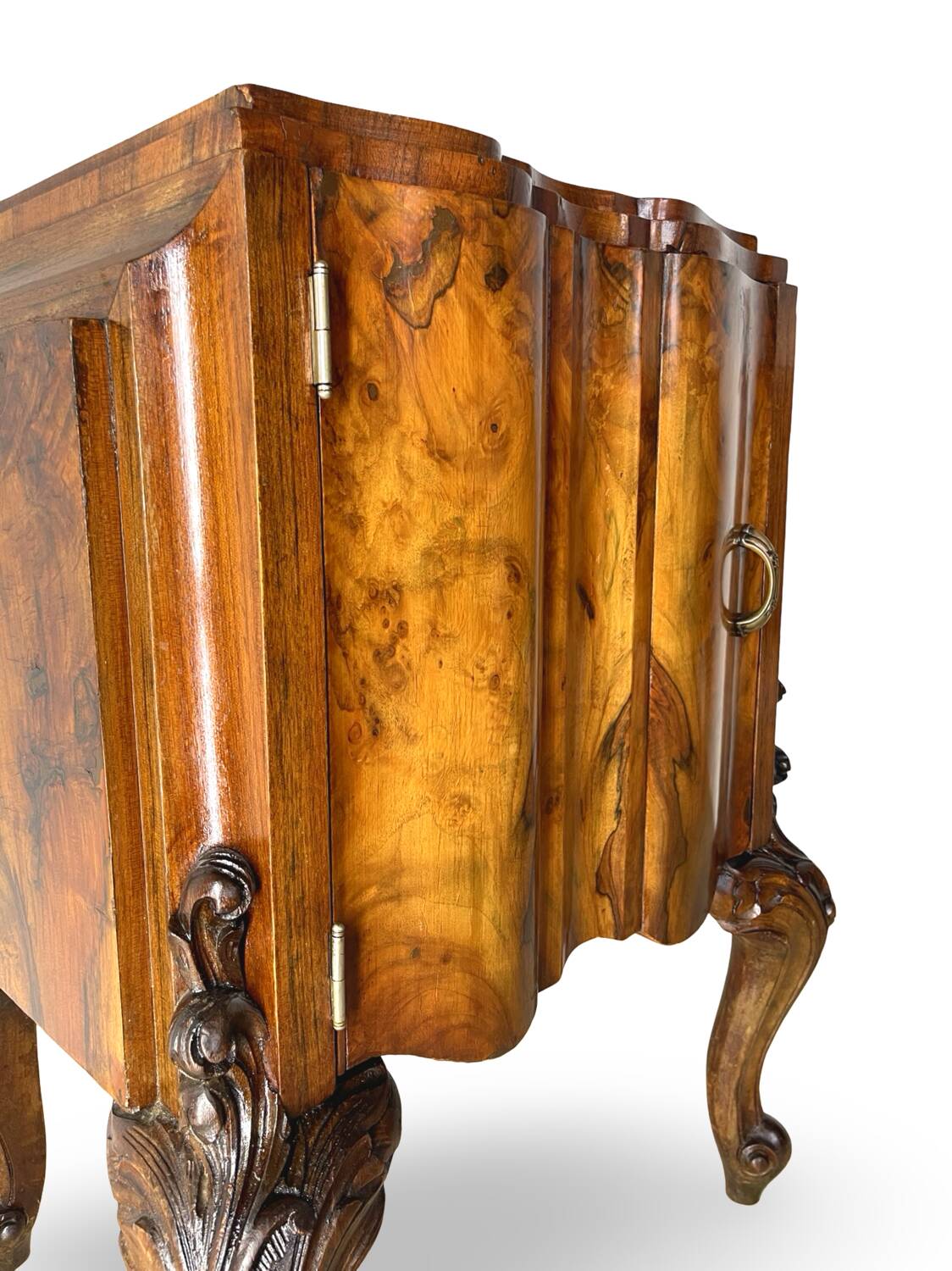 Italian nightstands from the 1930s