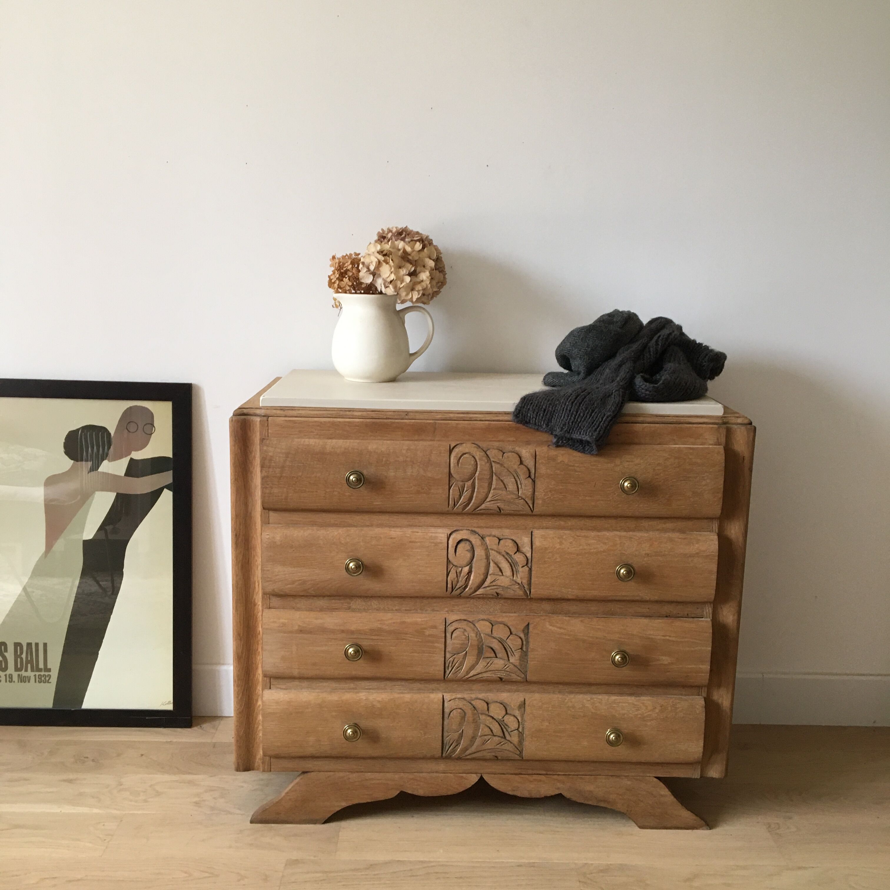 Art Deco chest of drawers