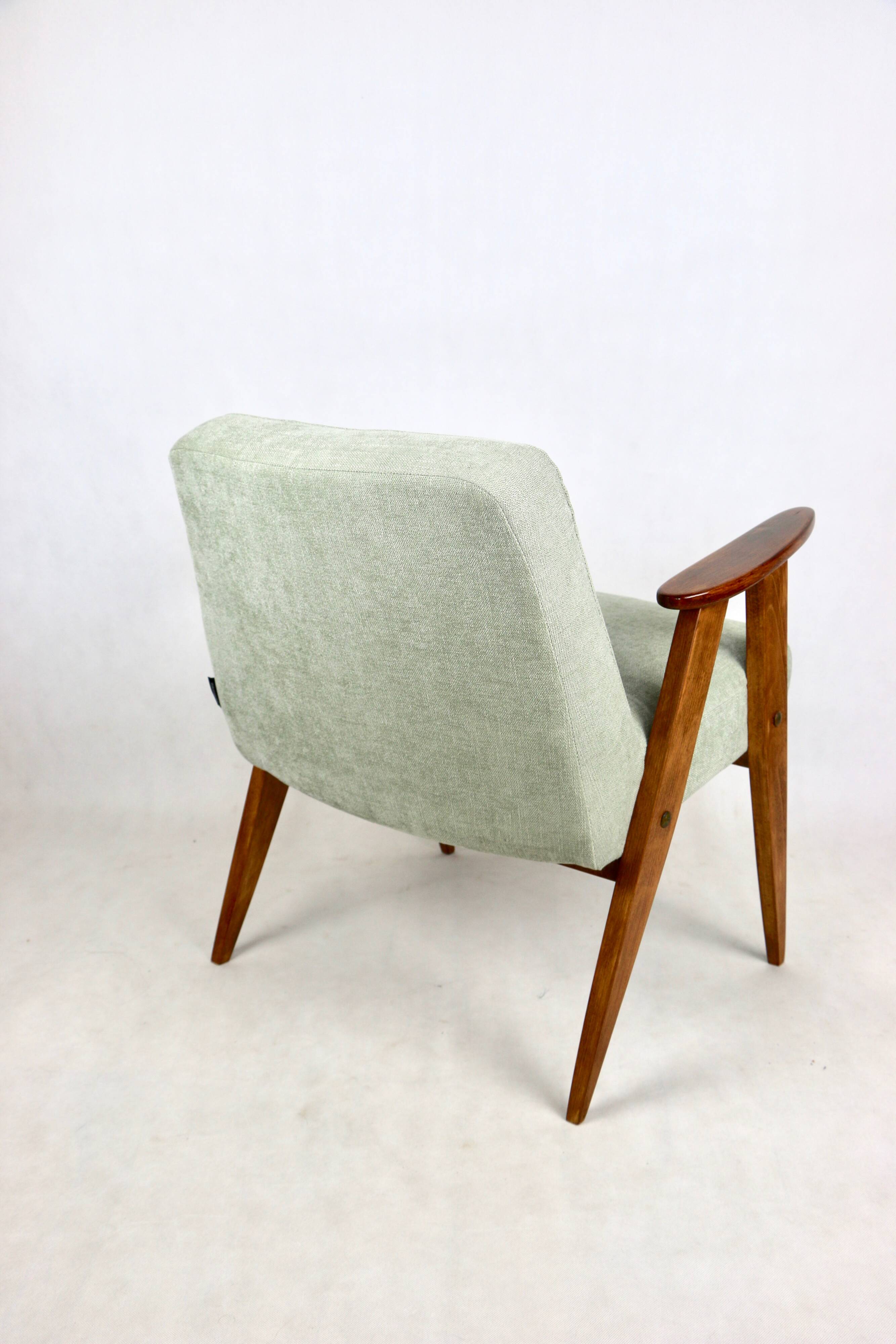 Fauteuil vintage Chierowski 366, années 1970, vert clair