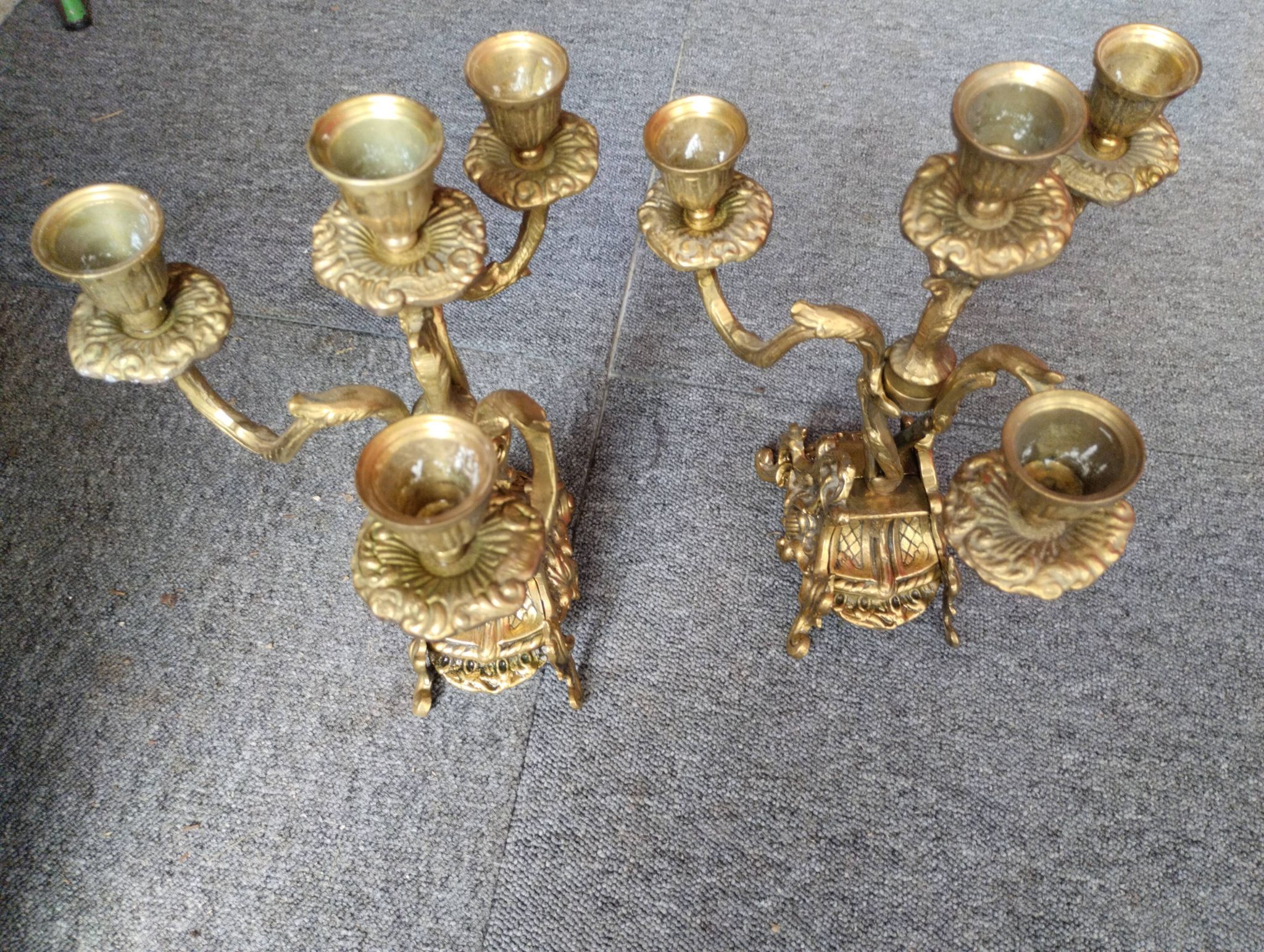 Pair of gilded bronze candelabras in Rocaille style - 4 arms of light