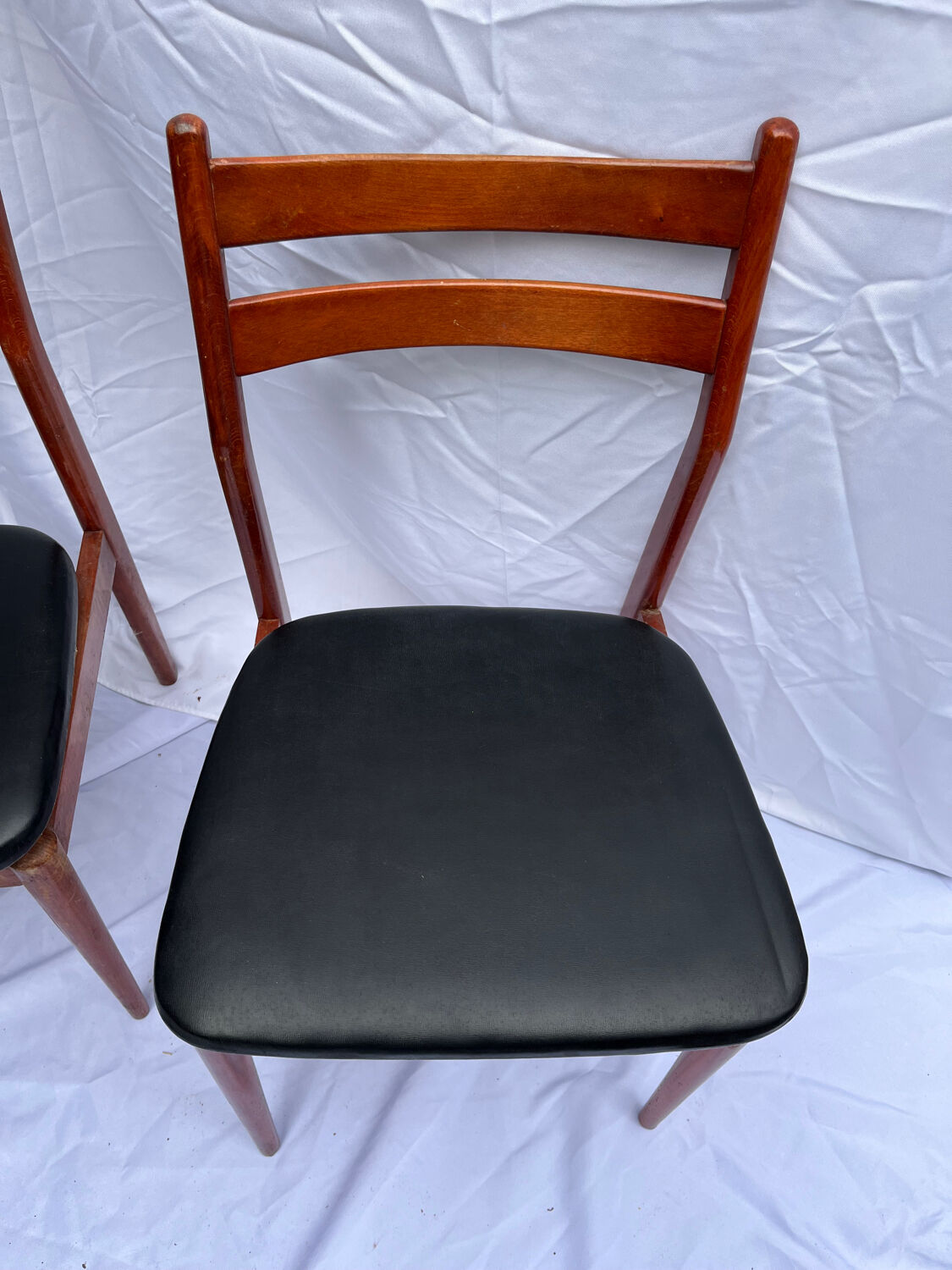 2 Scandinavian chairs