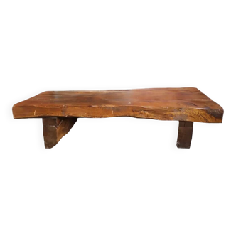 Table basse wasi sabi brutaliste en bois massif