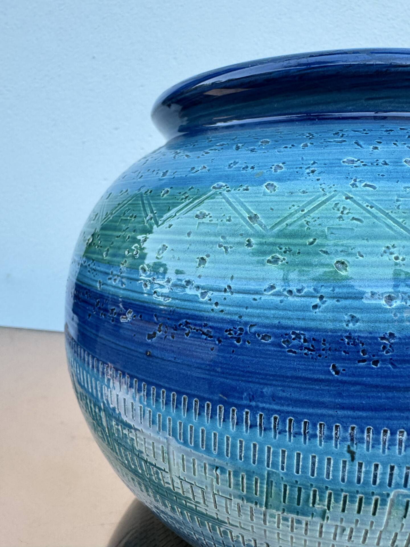 Ceramic cache pot Bitossi Aldo Londi 1960s