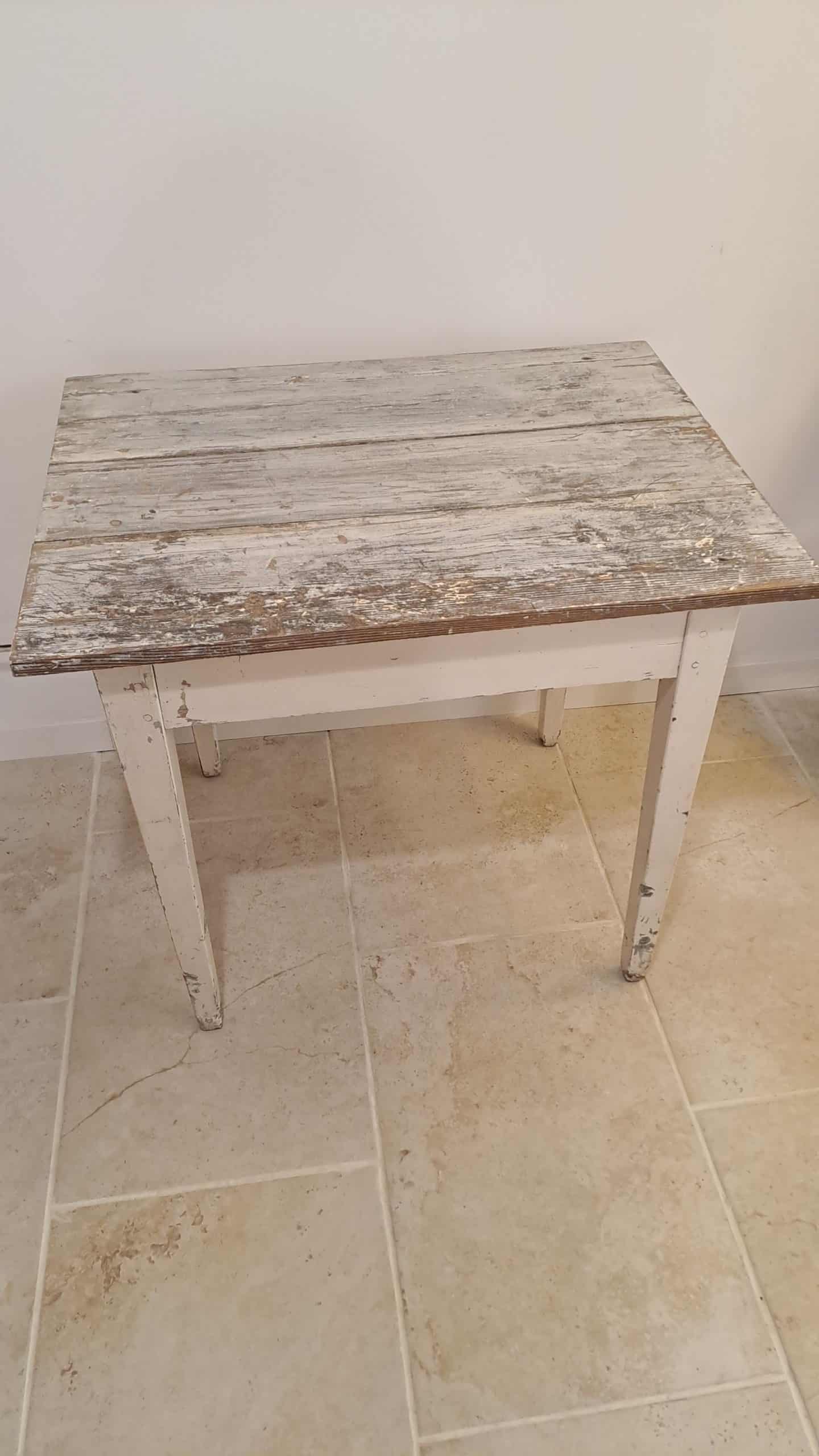 Distressed farmhouse table