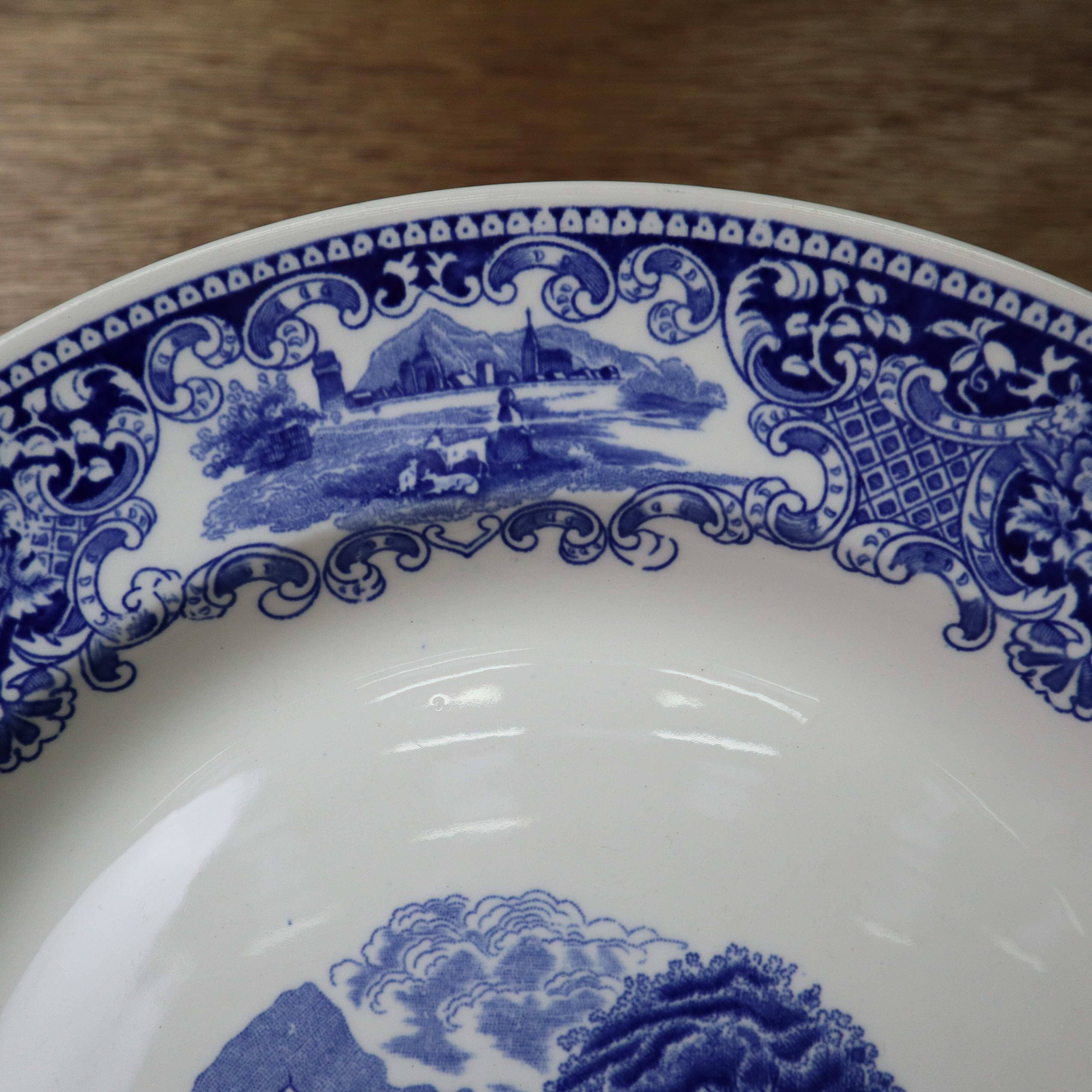 Royal Sphinx Cambridge Holland Round Half-Deep Dish