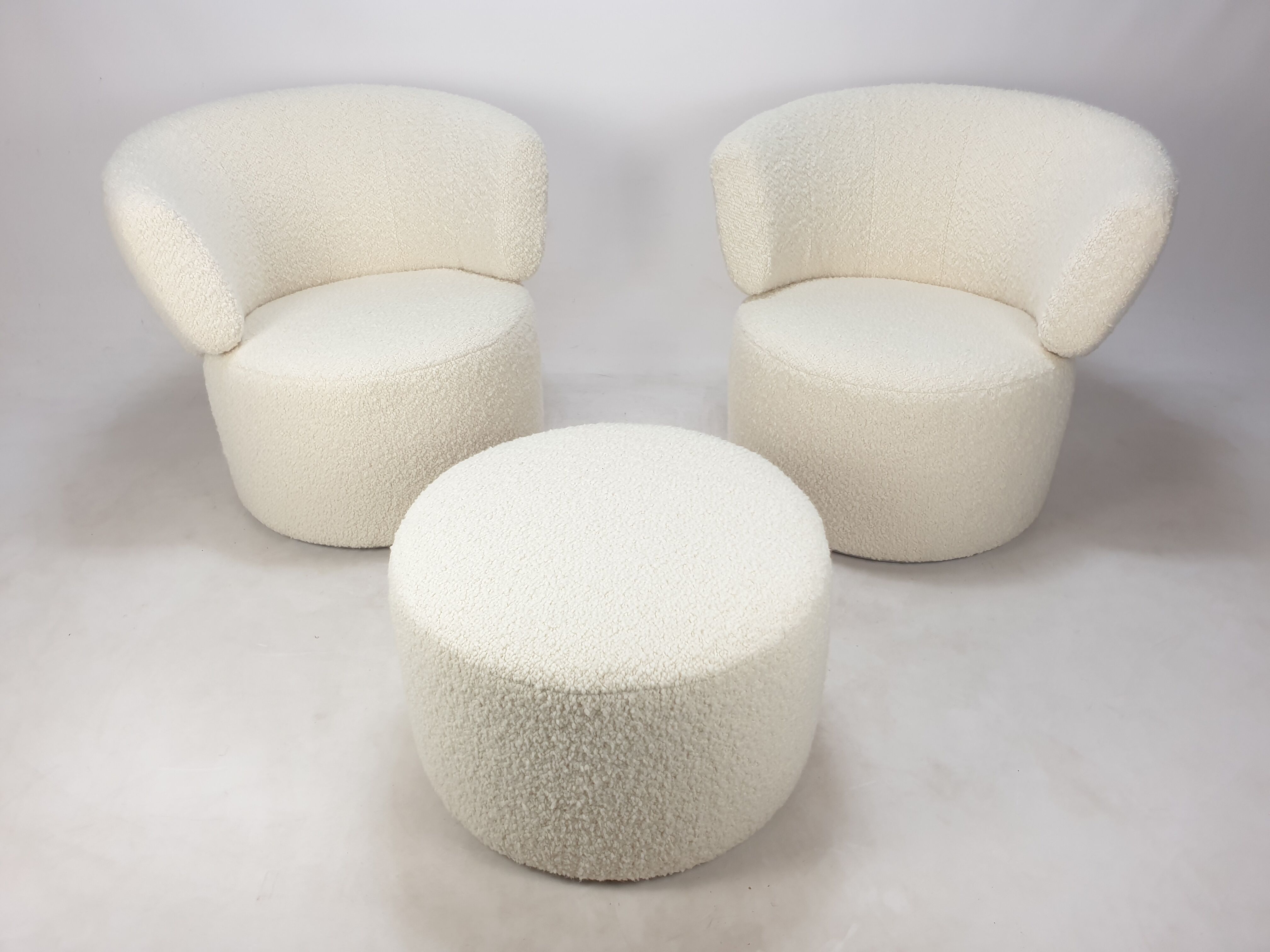 Ensemble de 2 chaises club et 1 pouf par rolf benz