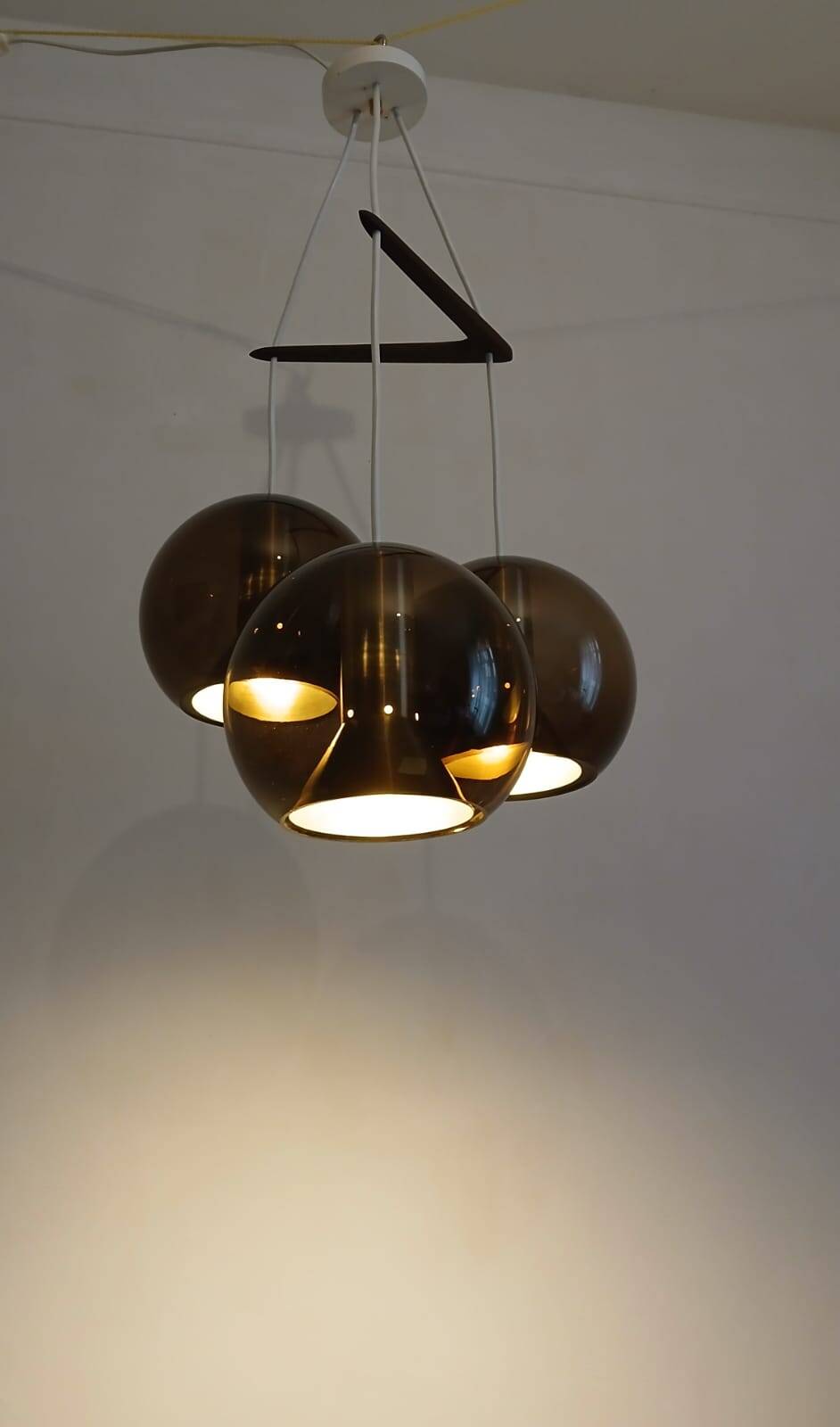 Suspension triple "Globe" by Frank Ligtelijn for Raak – Original edition