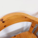 Suite de 4 fauteuils en pin des années 60 70