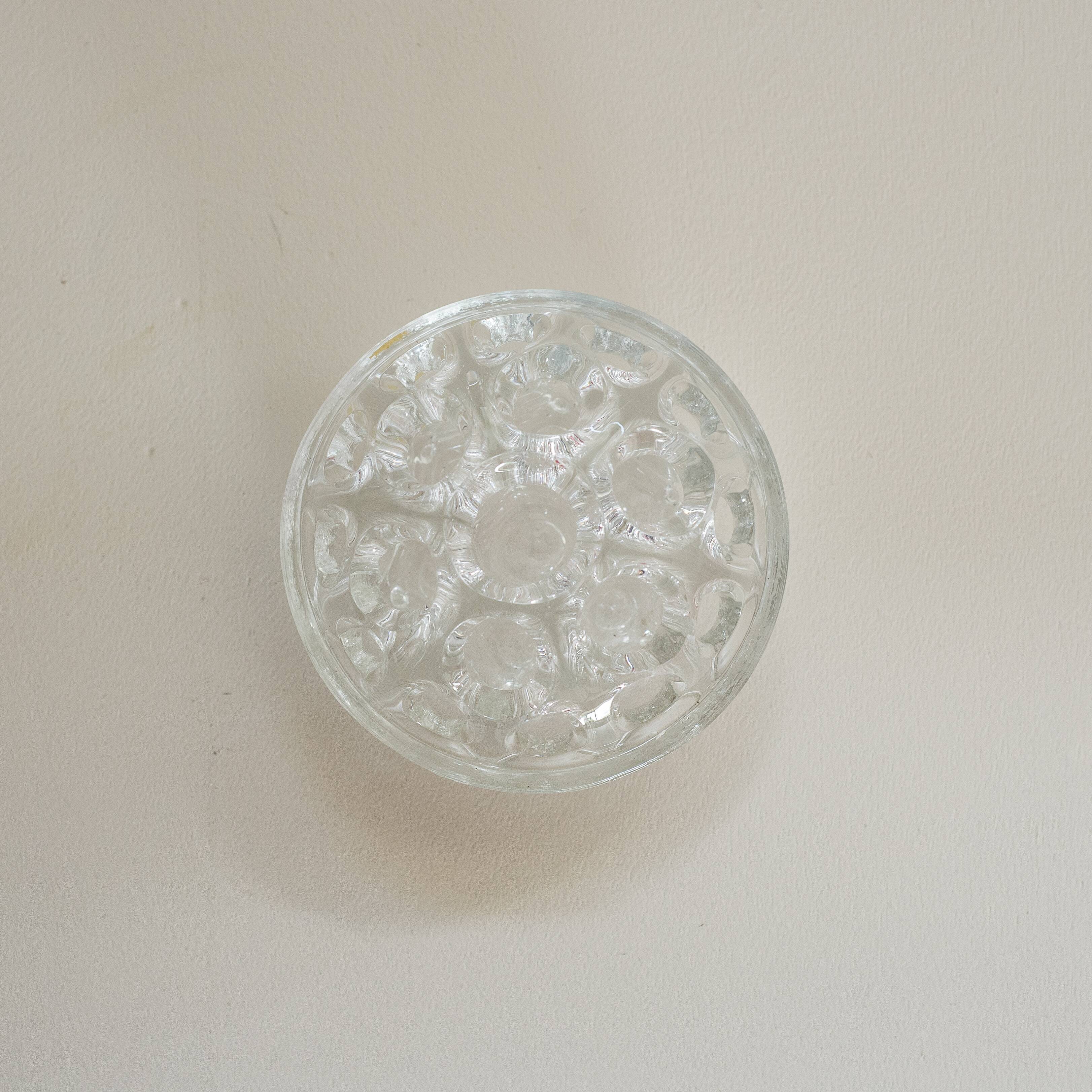 Pique flowers 19 holes Made in France in excellent condition