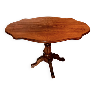 Louis Philippe pedestal table in solid walnut