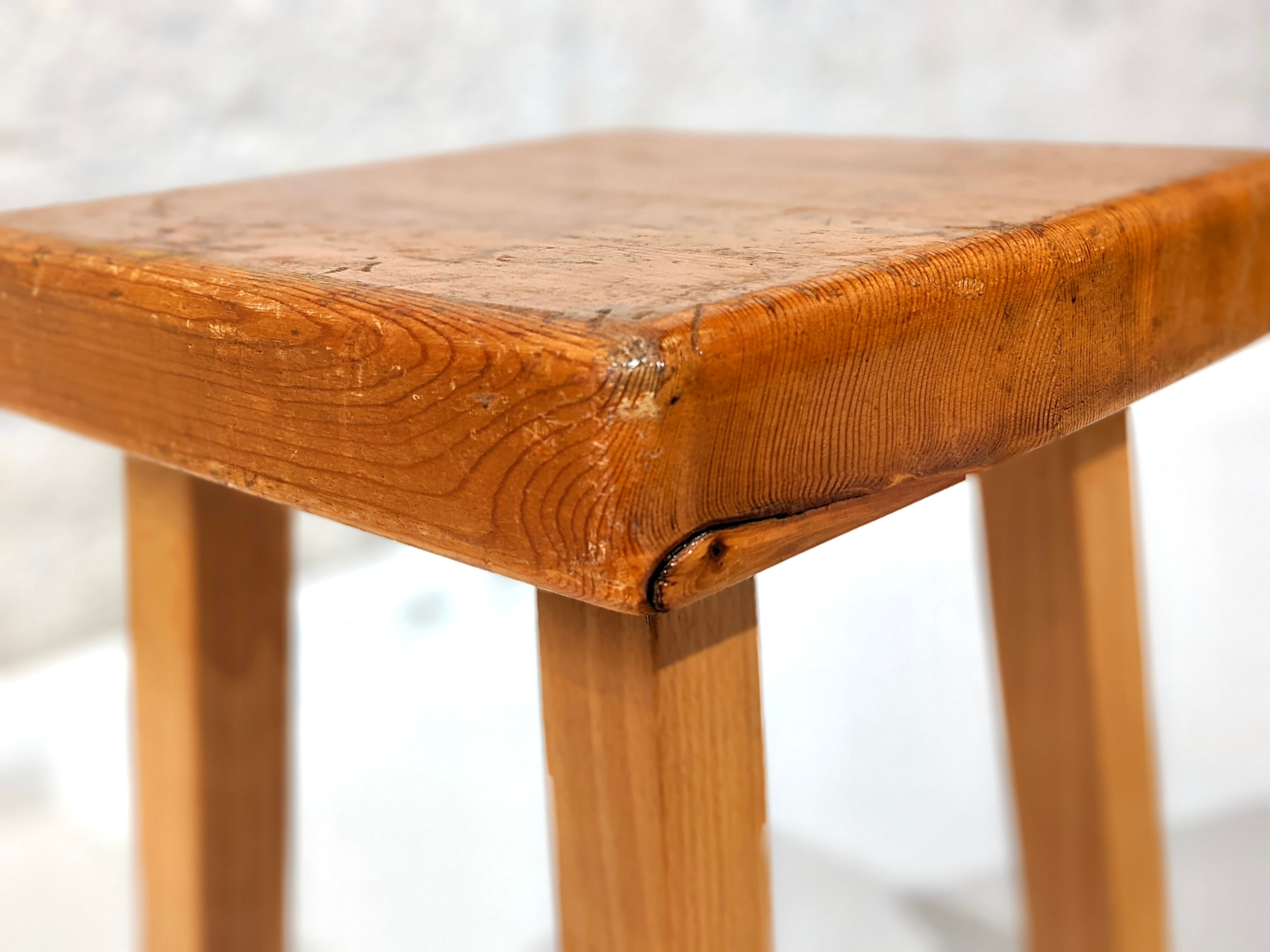 Set of 4 pine wood stools by Charlotte Perriand for Les Arcs 1800