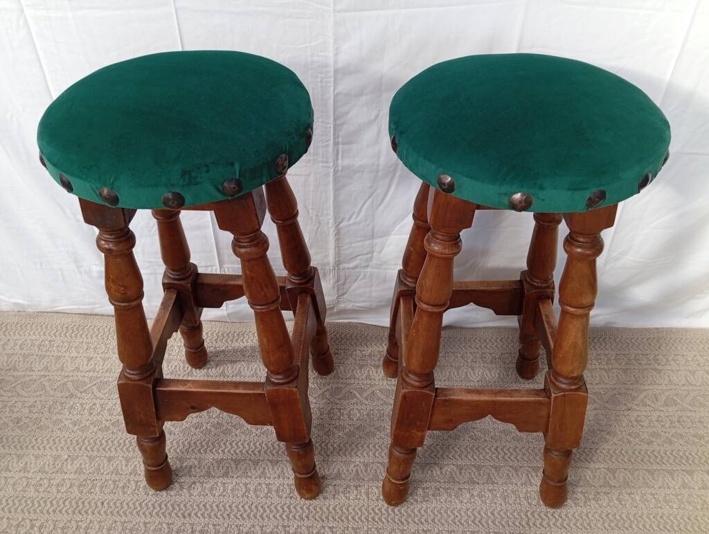 Pair of 70s bar stools