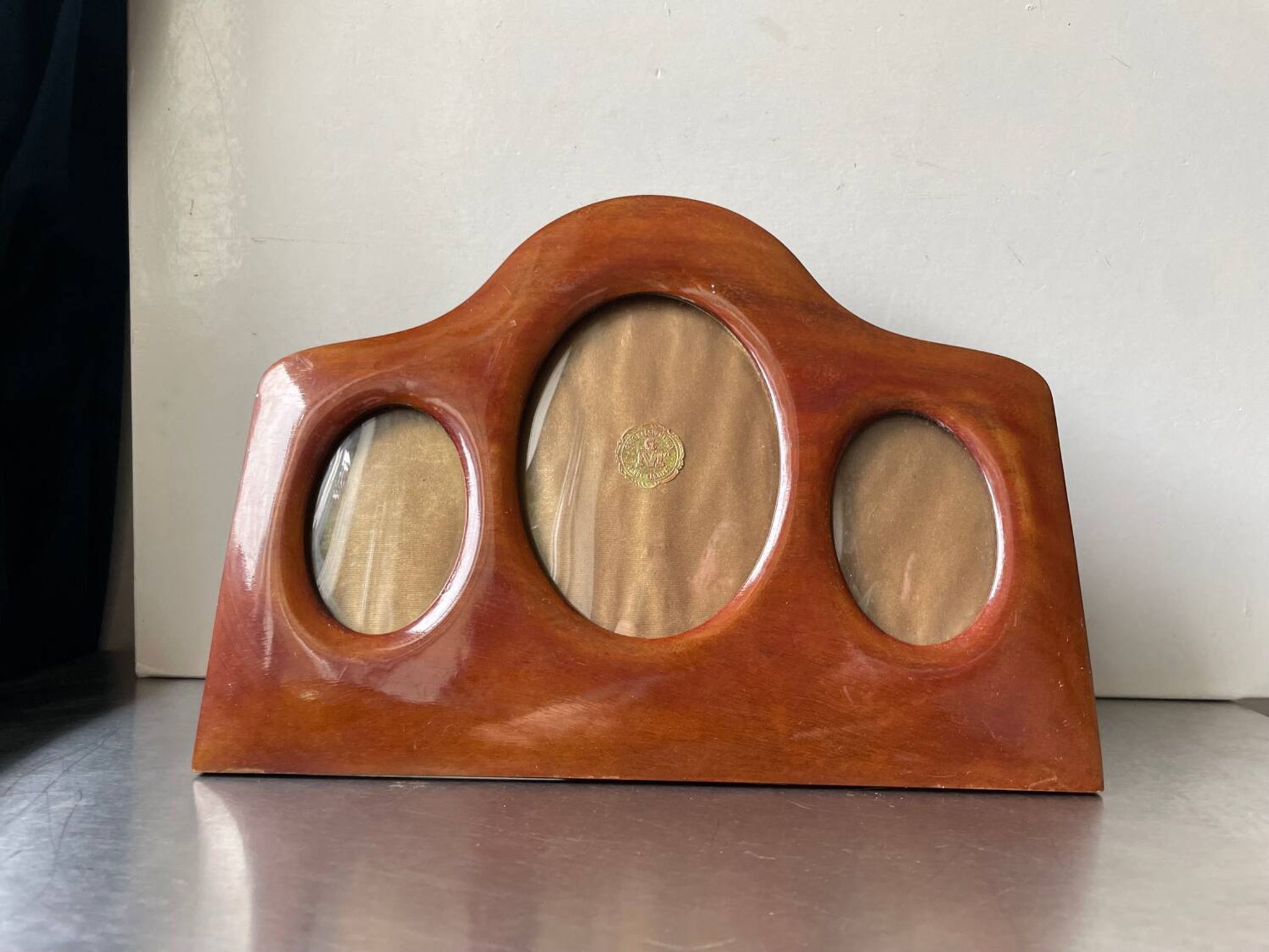 Antique art deco  mahogany wooden triple  frame 22 x 29 cm  convex glass