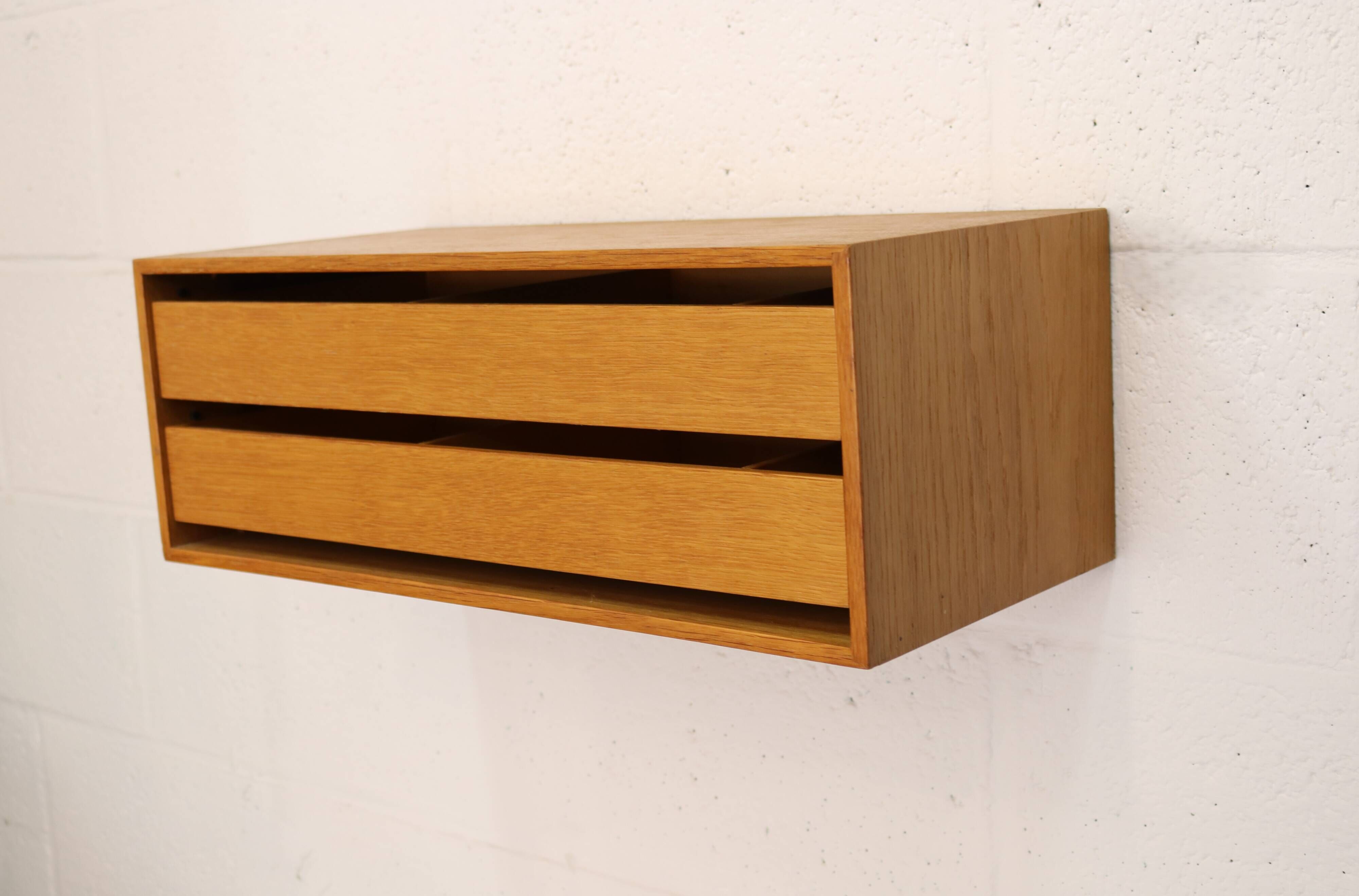 Rare floating nightstand  in oak wood with  drawers - Denmark 70