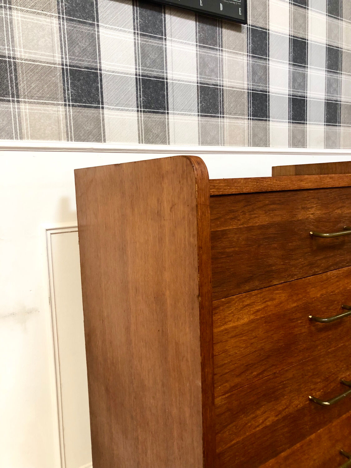 Vintage chiffonnier feet compass