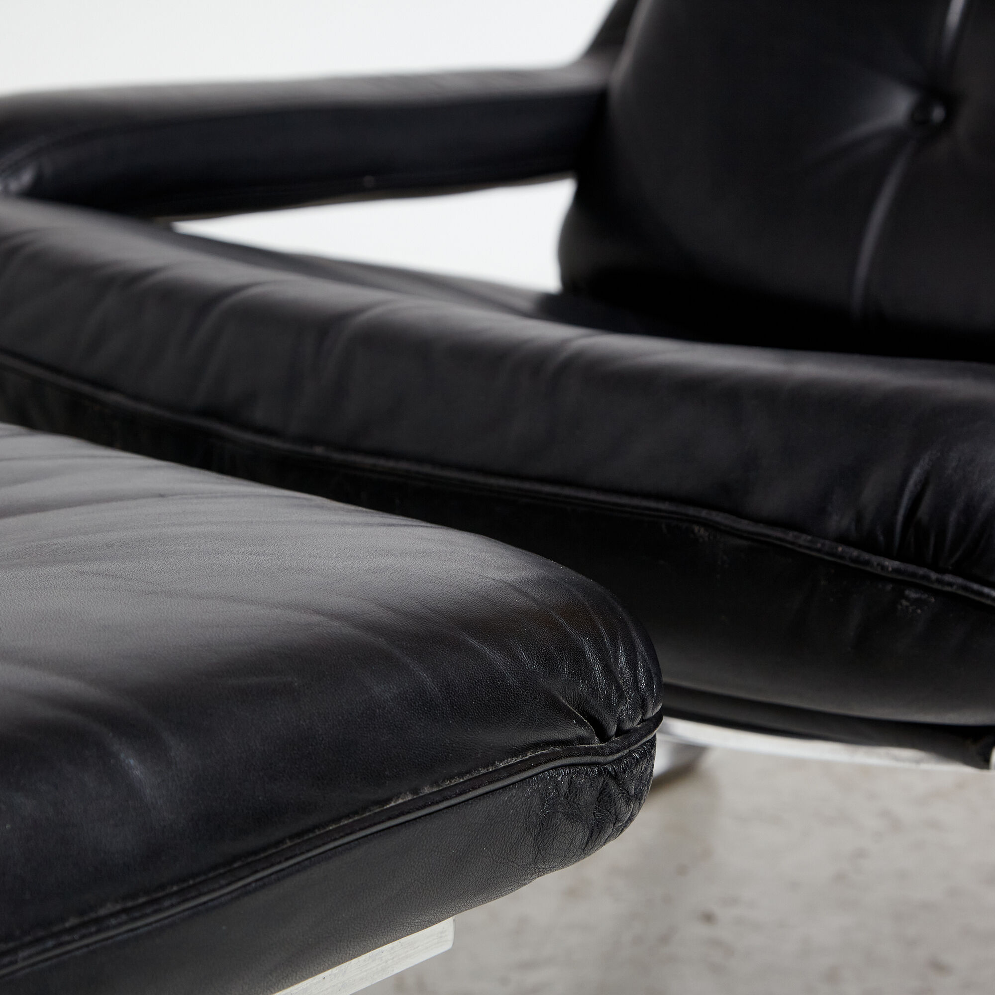 Leather lounge chair with ottoman by reinhold adolf for cor mk9220