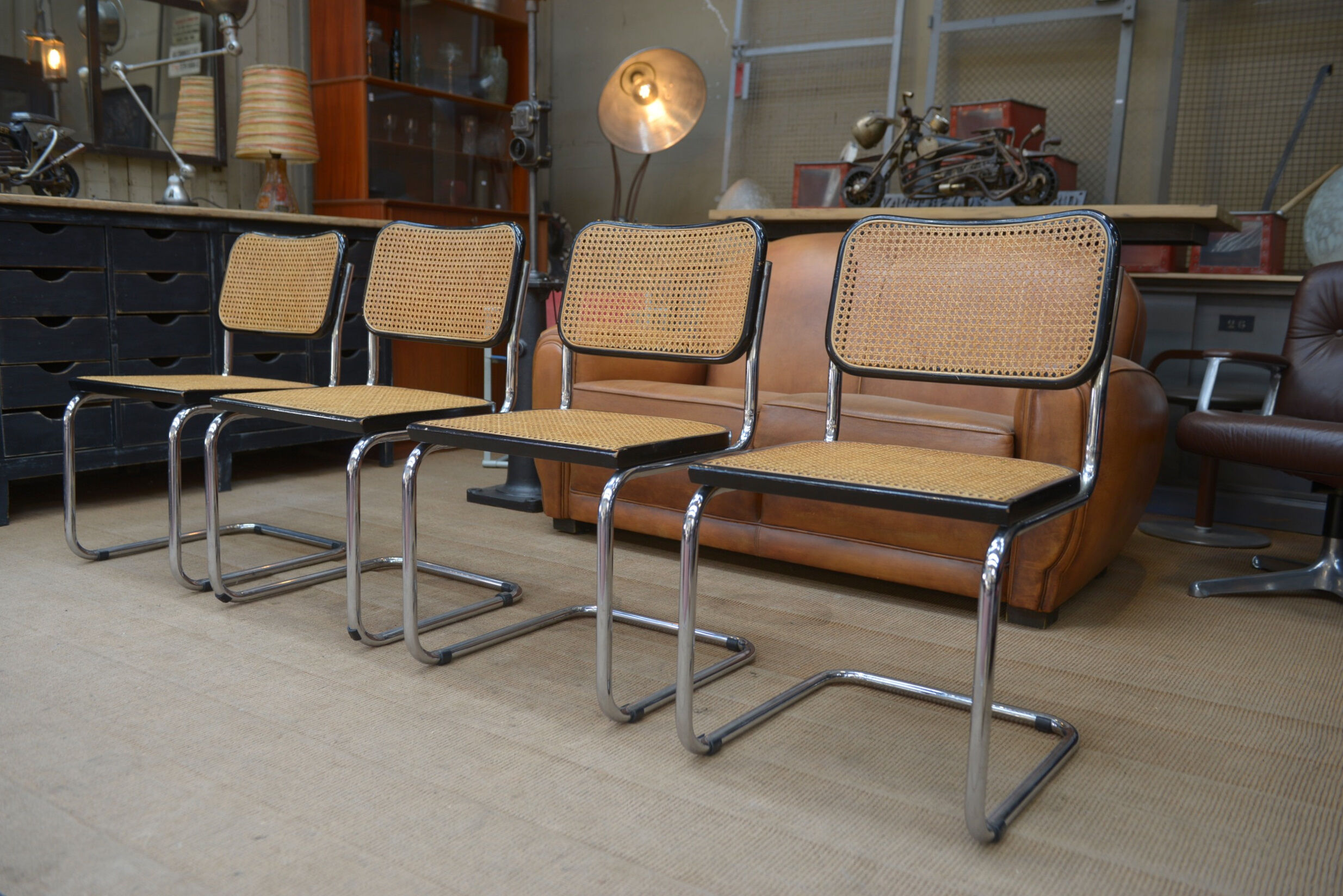 Lot de 4 Chaises Model B32 Cesca  Marcel Breuer 1970s