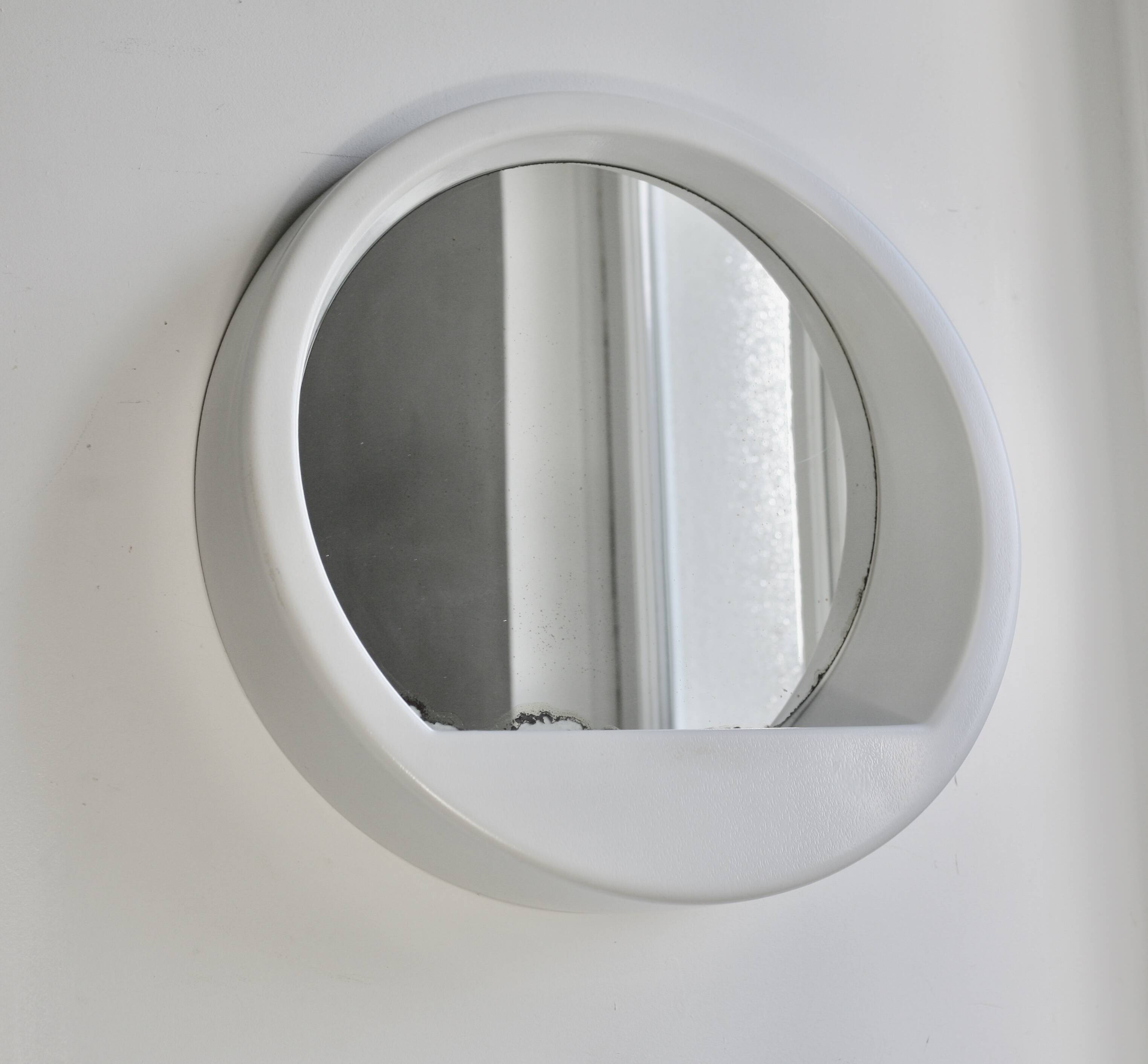 "Space age" mirror, resin, 70s