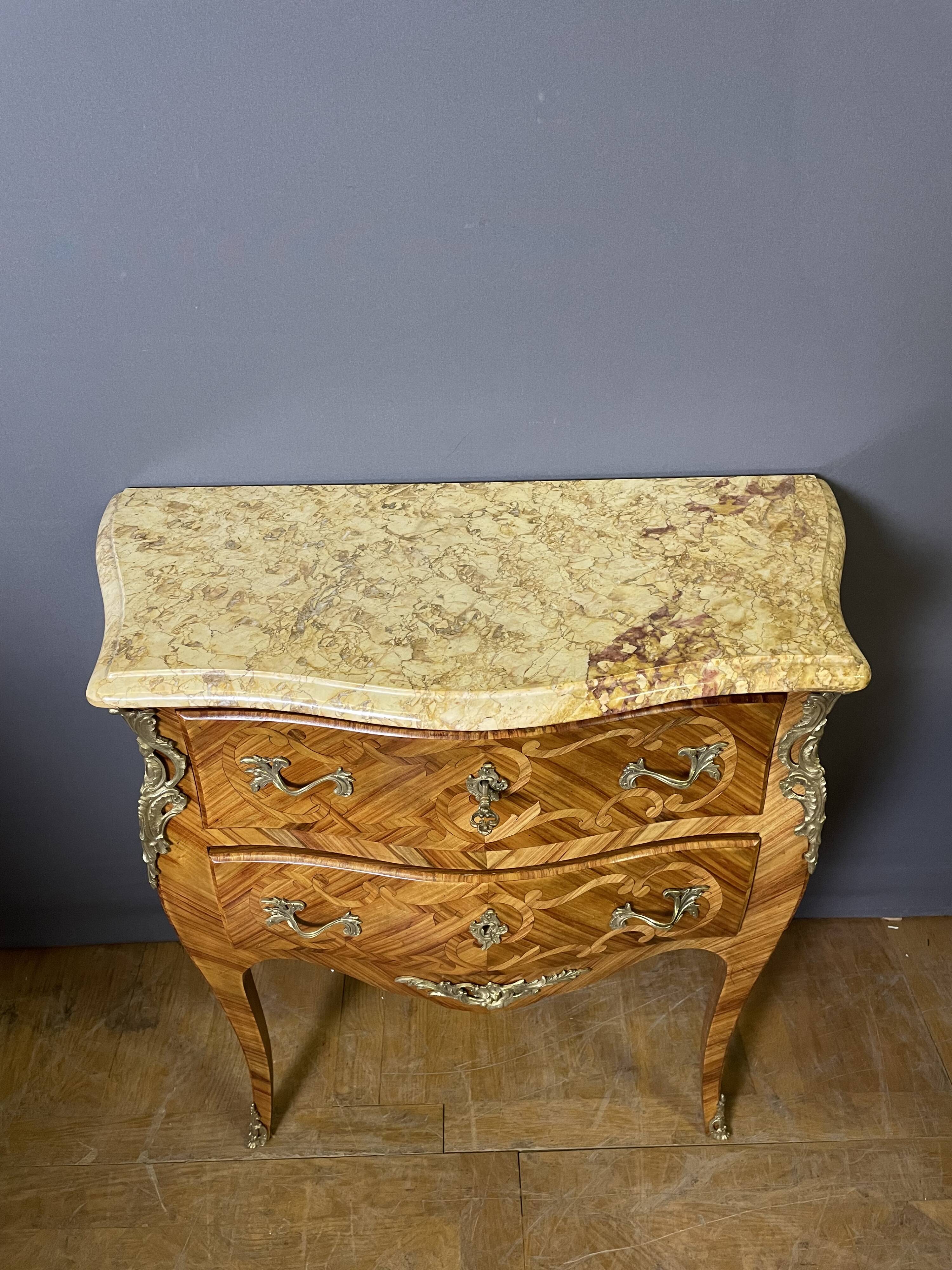 Louis XV Rosewood Jumping Commode