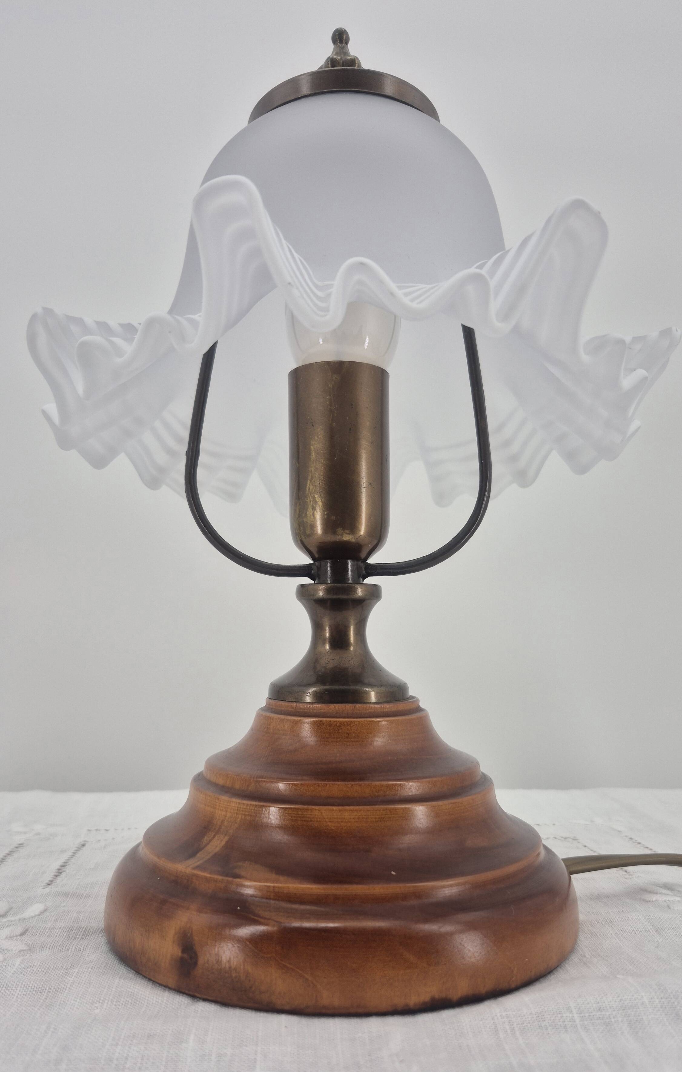 Lampe à poser vintage abat jour tulipe