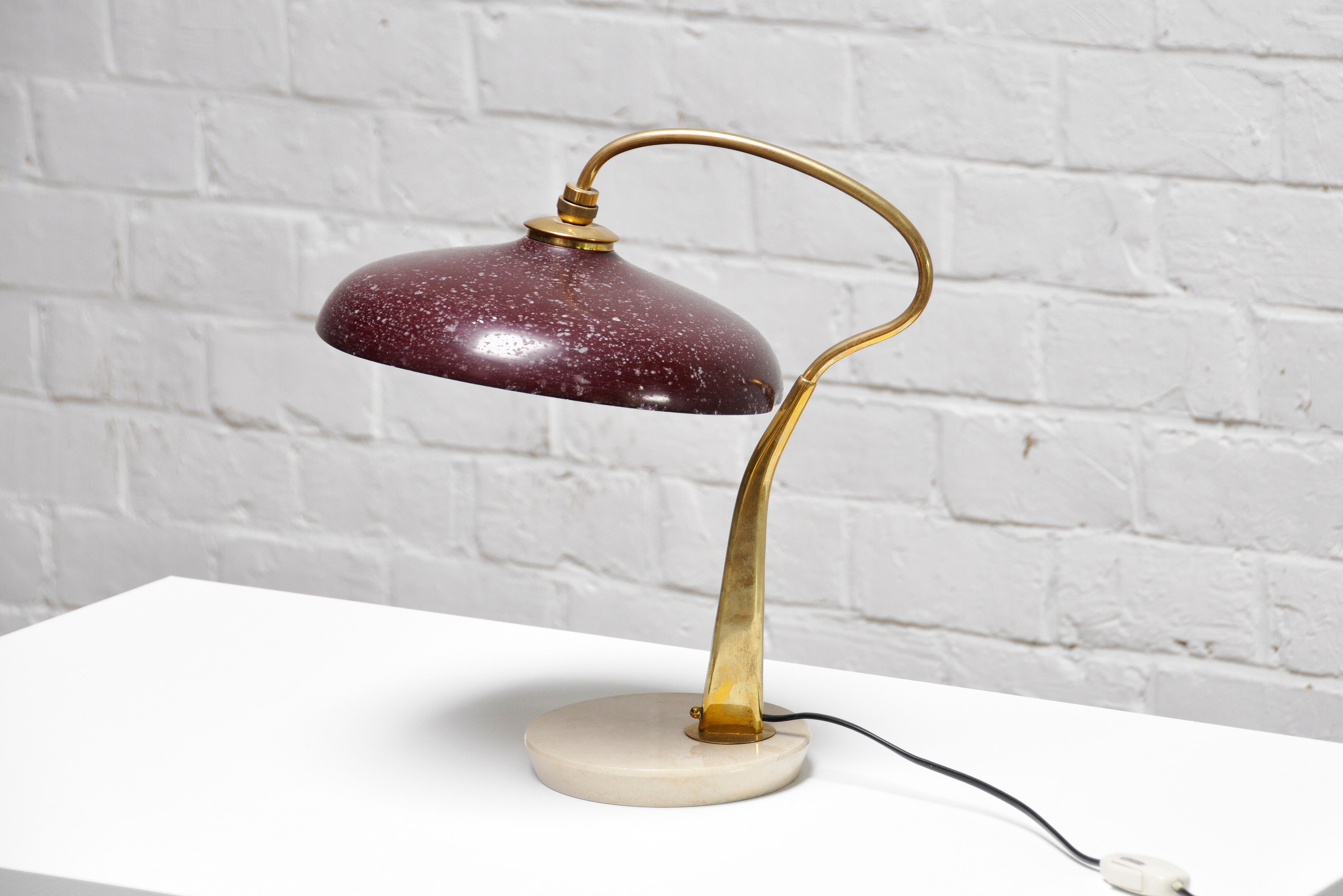 Table lamp by Giuseppe Ostuni for Oluce, 1950